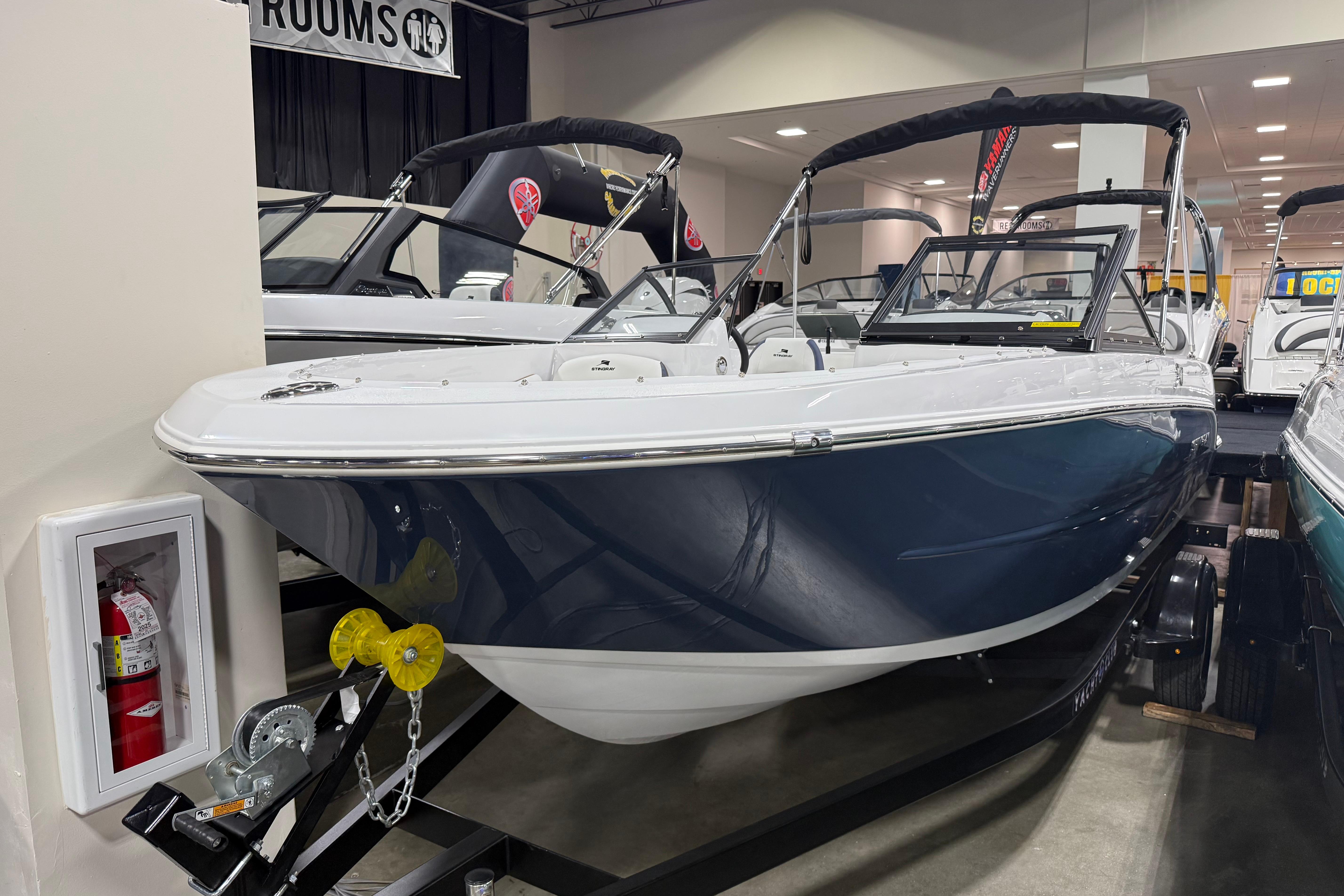2026 Stingray 172 DC