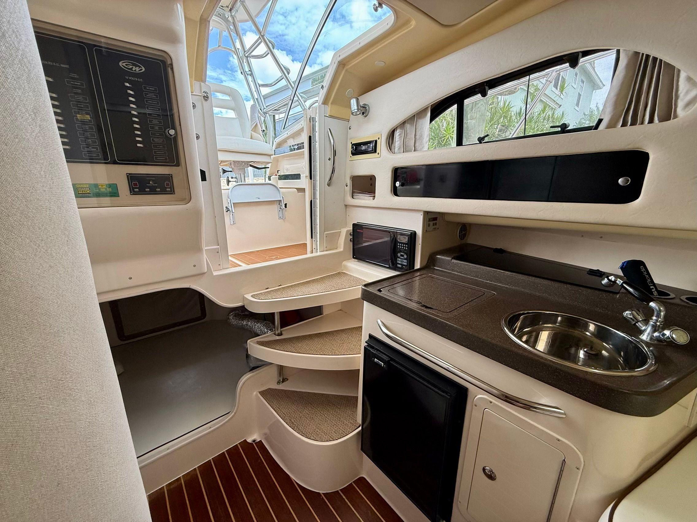 2006 Grady-White Marlin 300 - 18