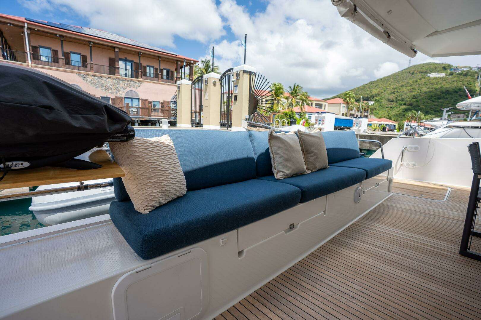 2020 Fountaine Pajot — - Image 31
