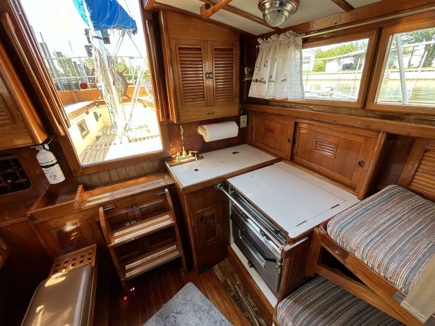 1978 Cheoy Lee Offshore 33 - Image 29