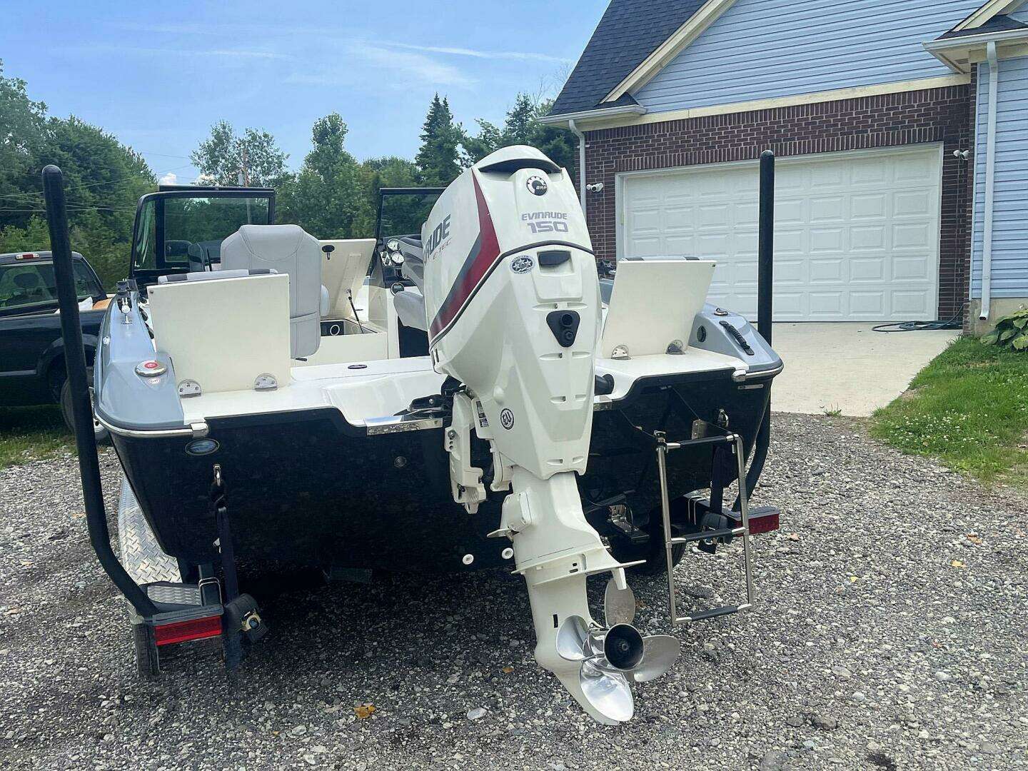 2018 Larson FX 1850 DC - Image 4