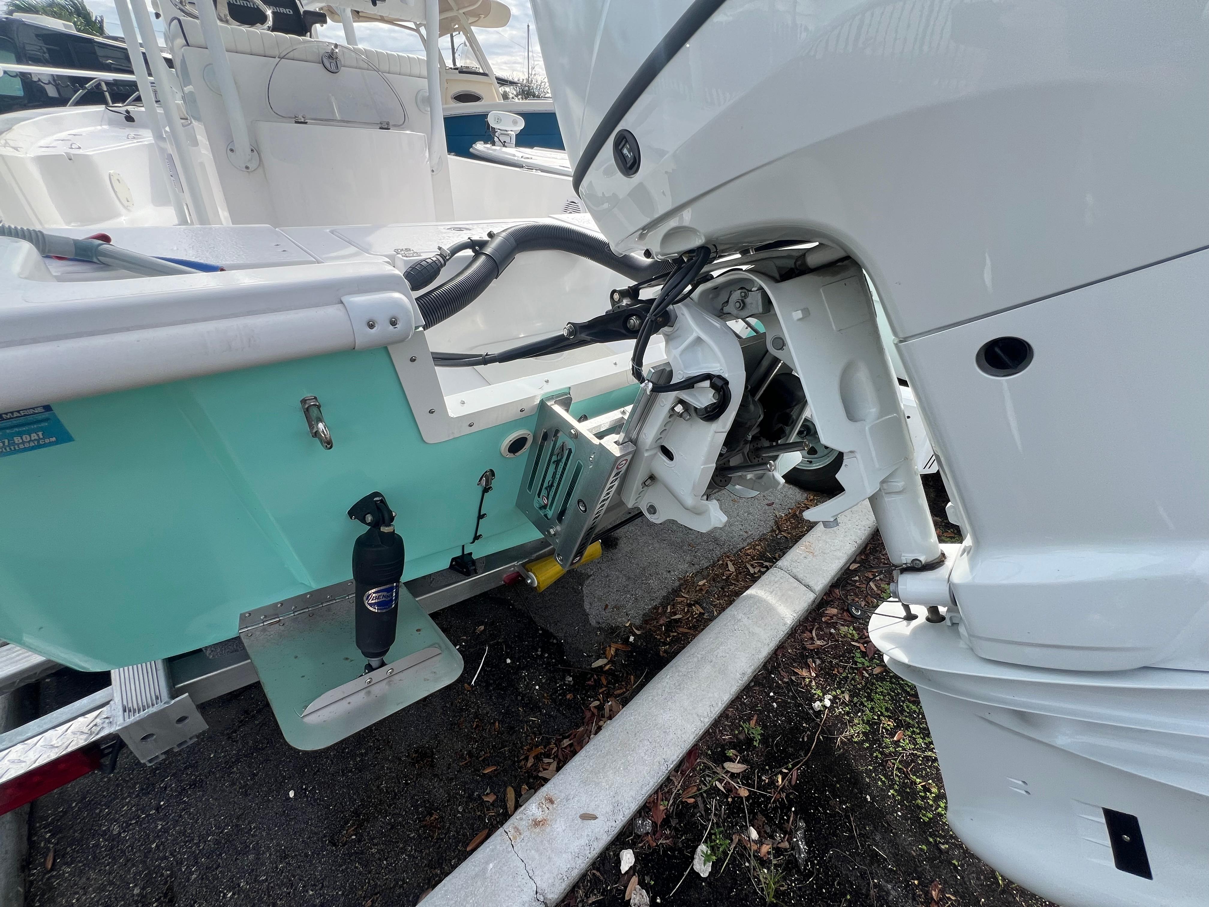 Piranha B2200 CASADOR 2023 boat with outboard motor.