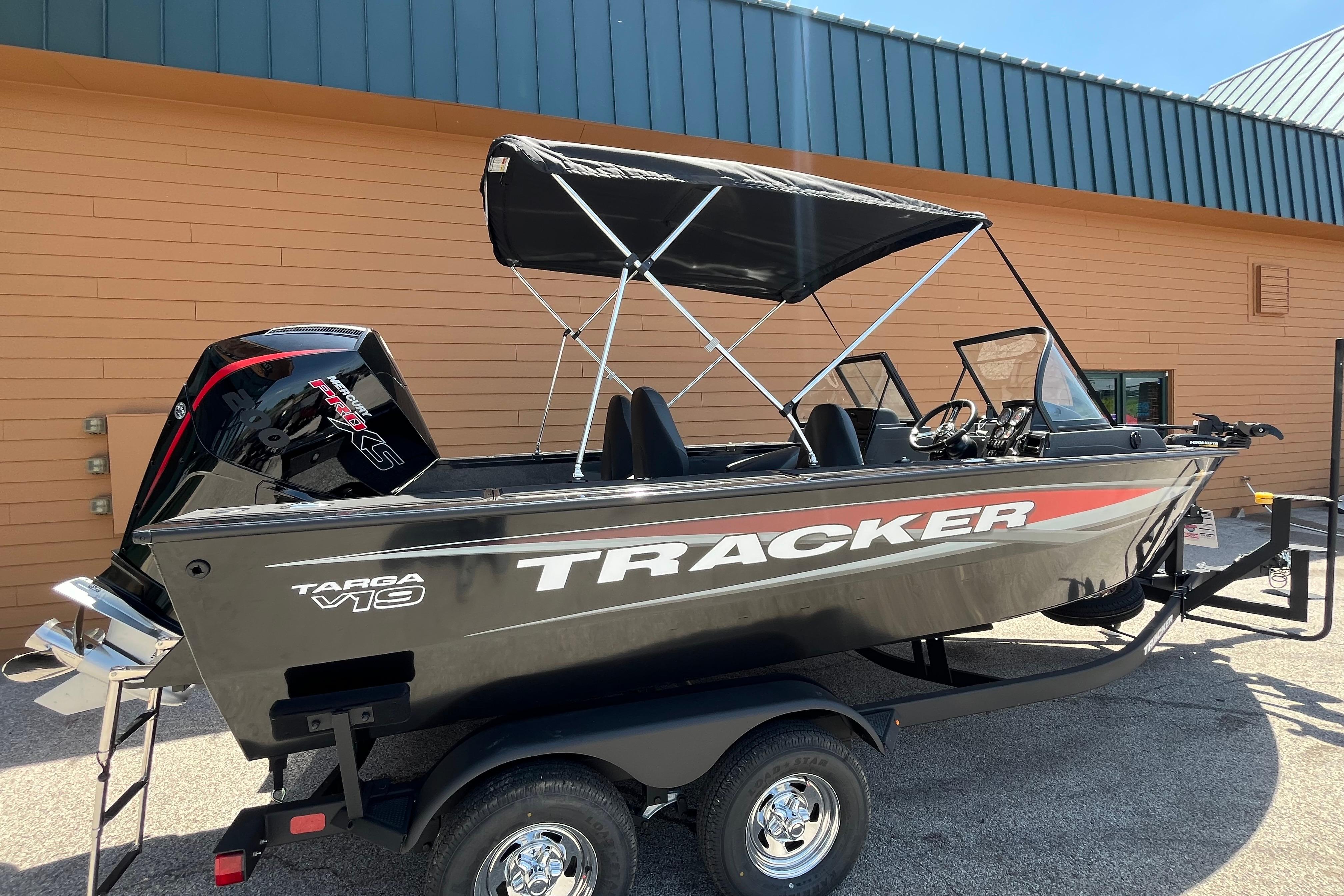 2026 Tracker Targa V-19 Combo