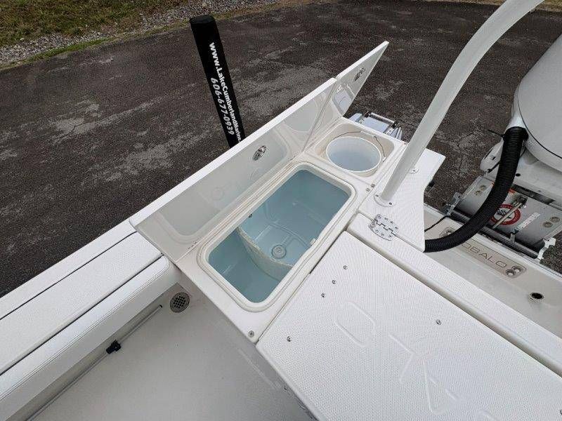 2026 Robalo 246 Cayman - 113