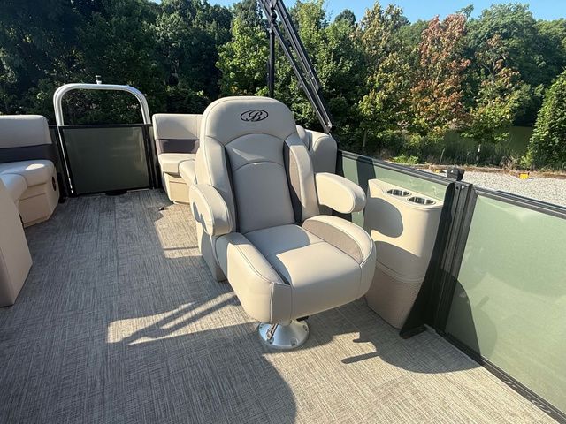 2026 Bentley Pontoons Legacy 223 Navigator - 6