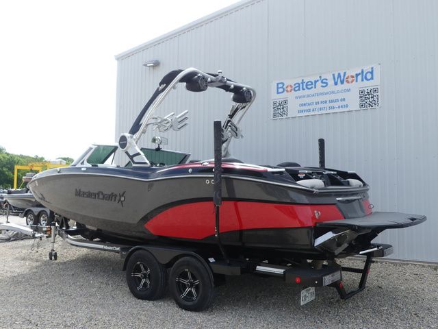 2017 MasterCraft X23 CUSTOM - 3