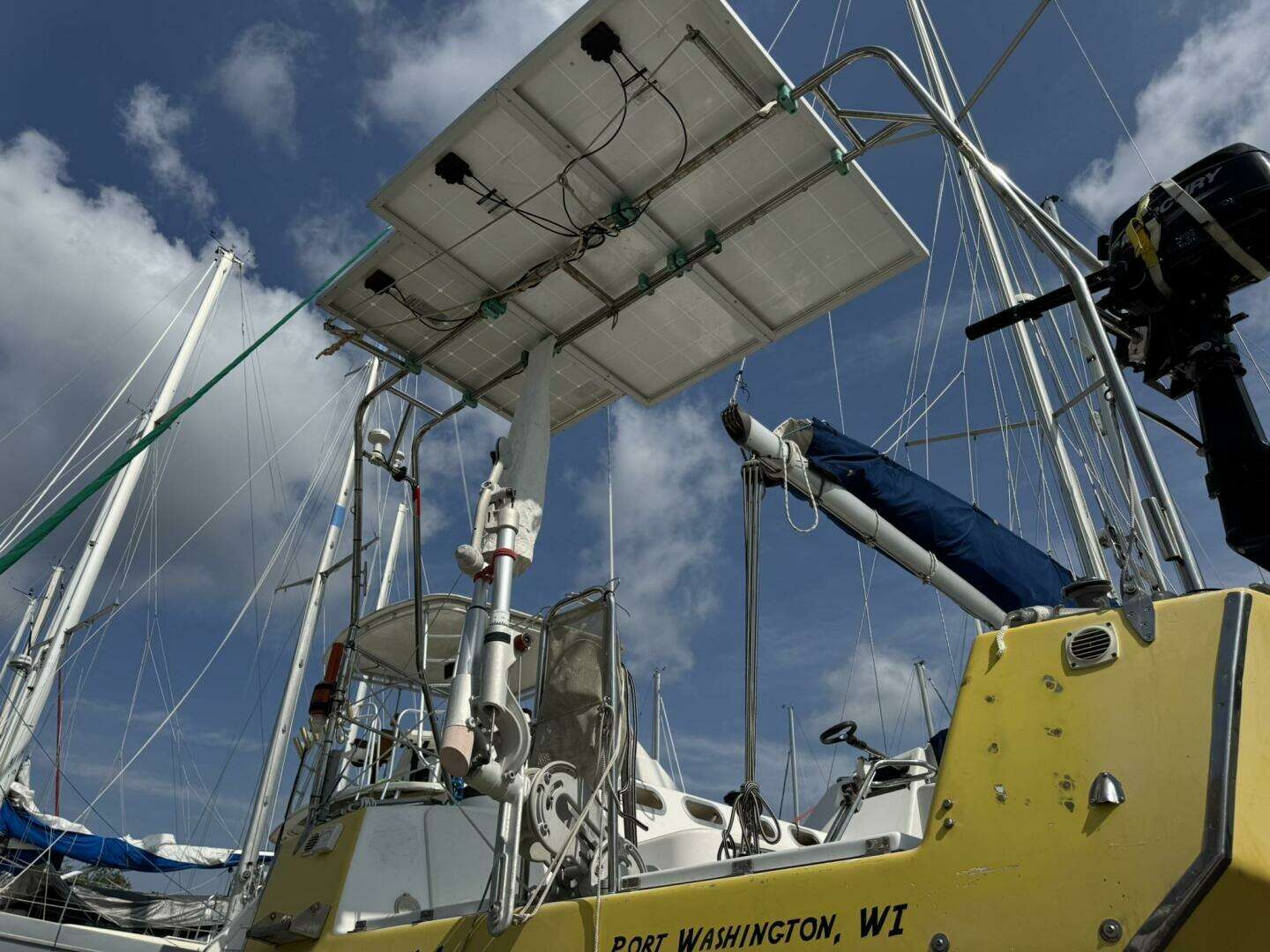 2009 RM Yachts RM1050 - Image 9
