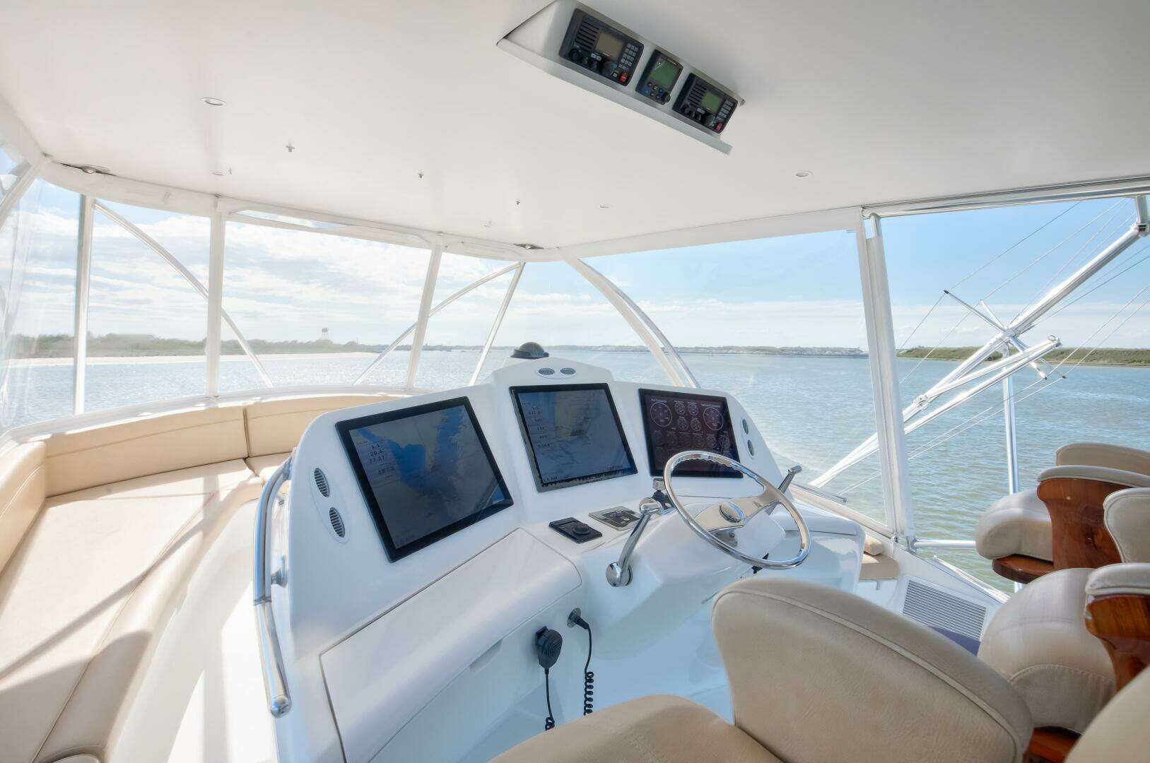 2015 Ocean Yachts 64 Convertible - Image 26