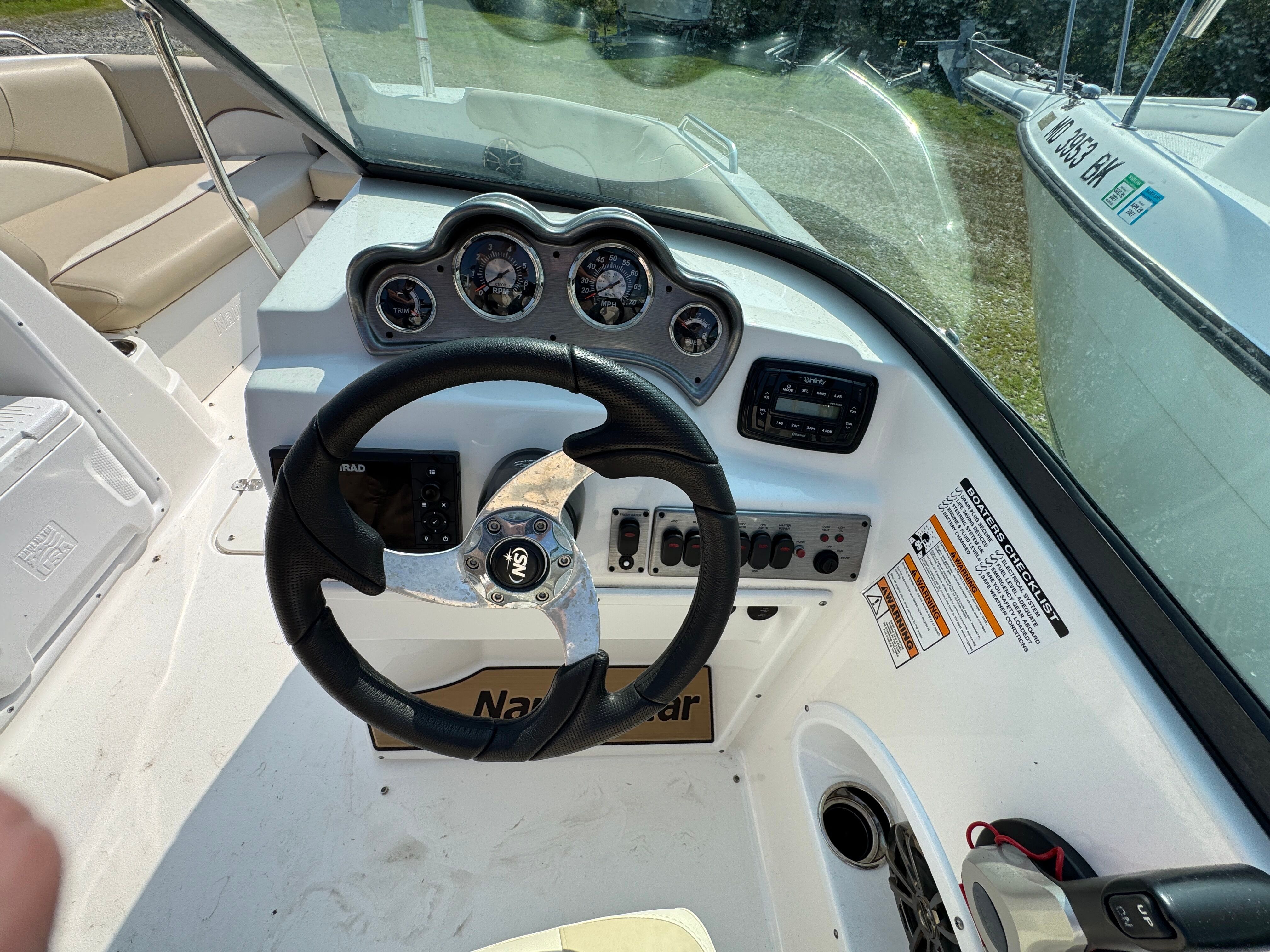 2022 NAUTICSTAR 203 DC - Image 12