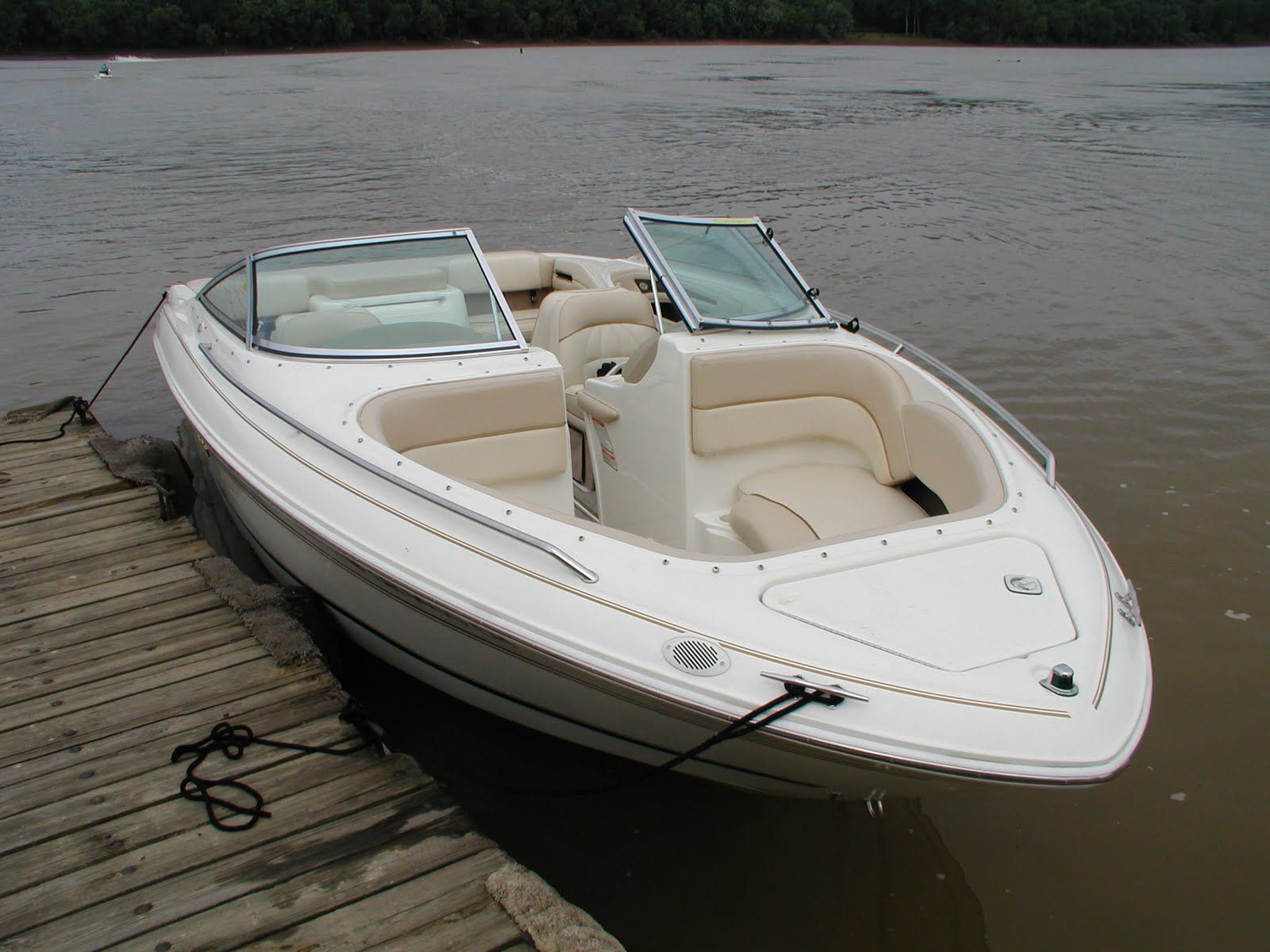 1998 Sea Ray 210 Bow Rider - 7