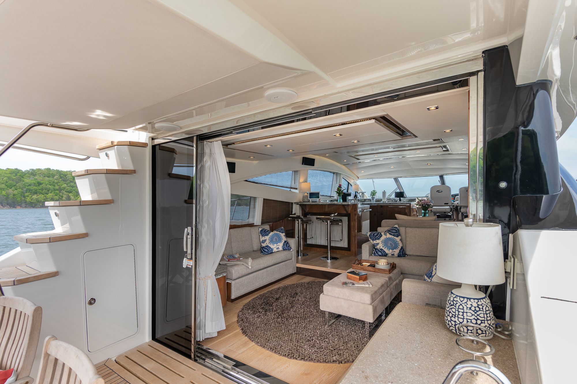 2018 Sea Ray L 650 FLY - 3