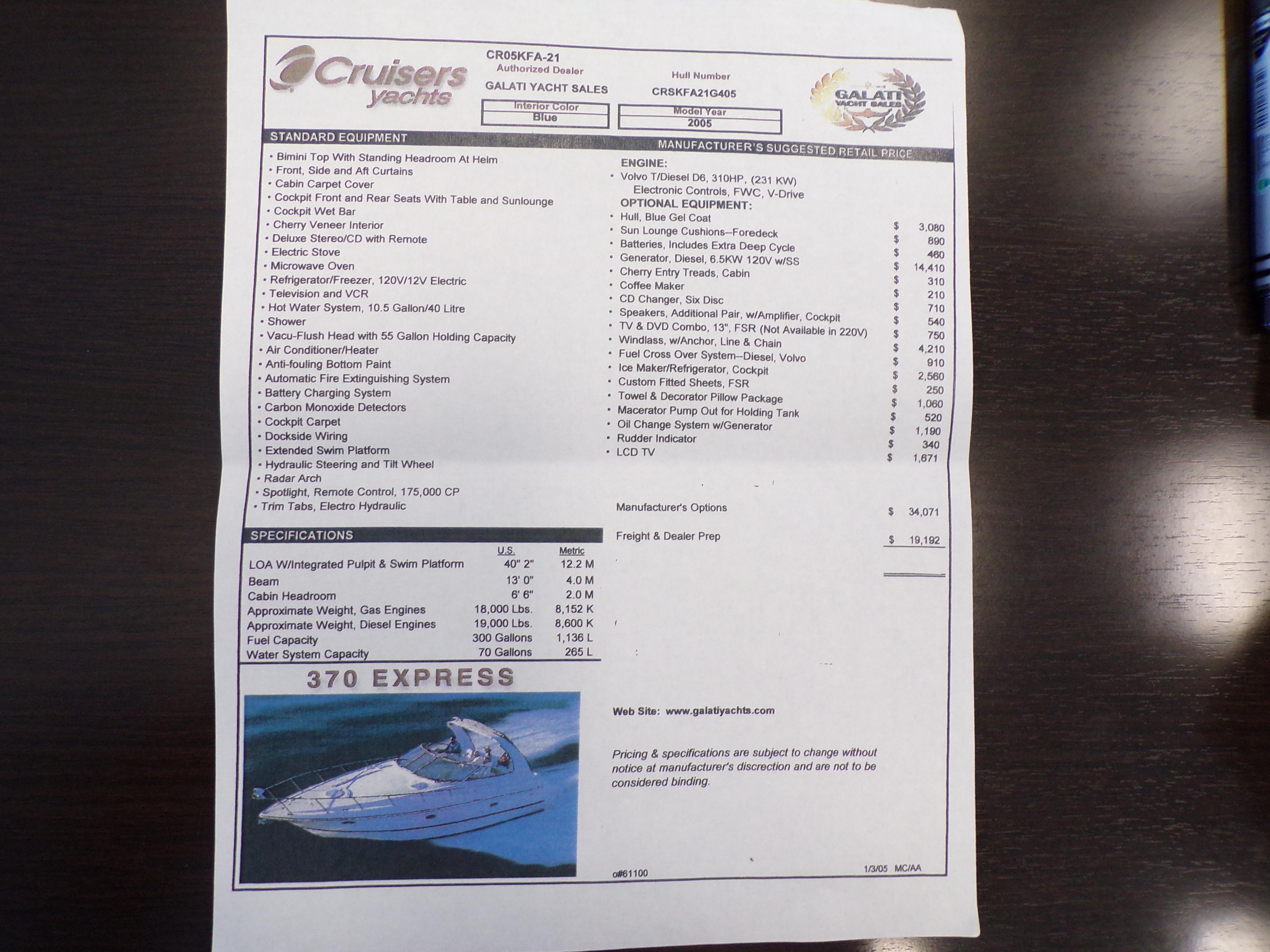 2005-Cruisers-Yachts-370-Express-MarineMax-Naples