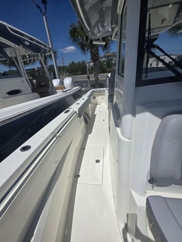 2026 Cobia 285 Open Center Console - 32