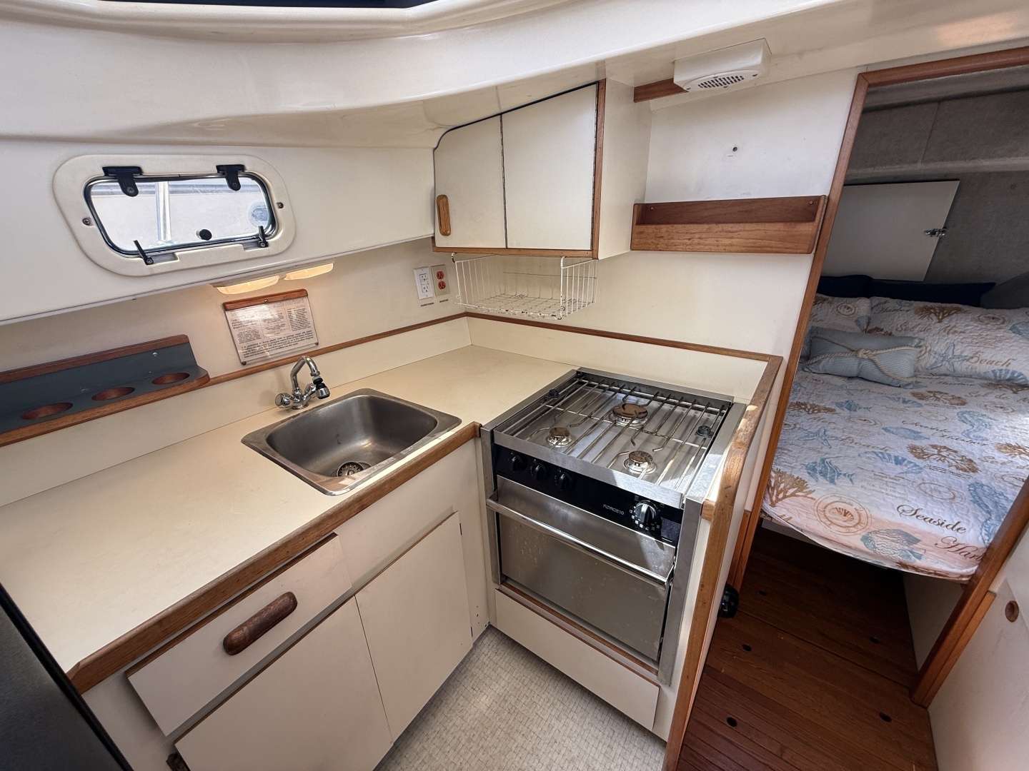 1994 Camano 31 Troll - Image 41