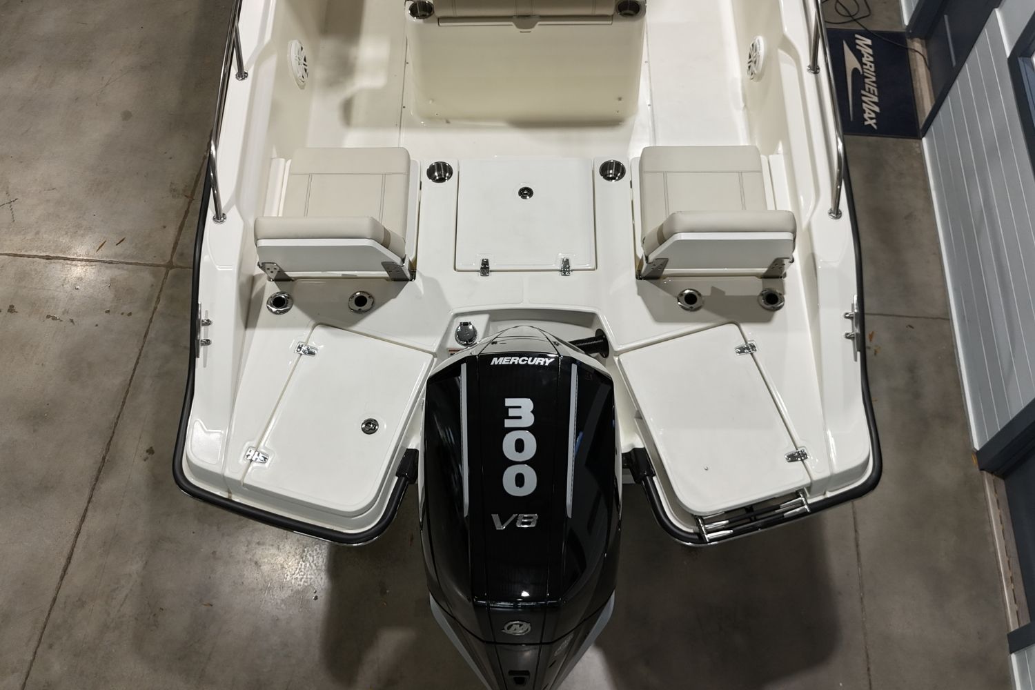 2026 Boston Whaler 250 Dauntless - 7