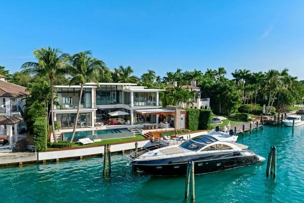 2010 Sunseeker Predator 60