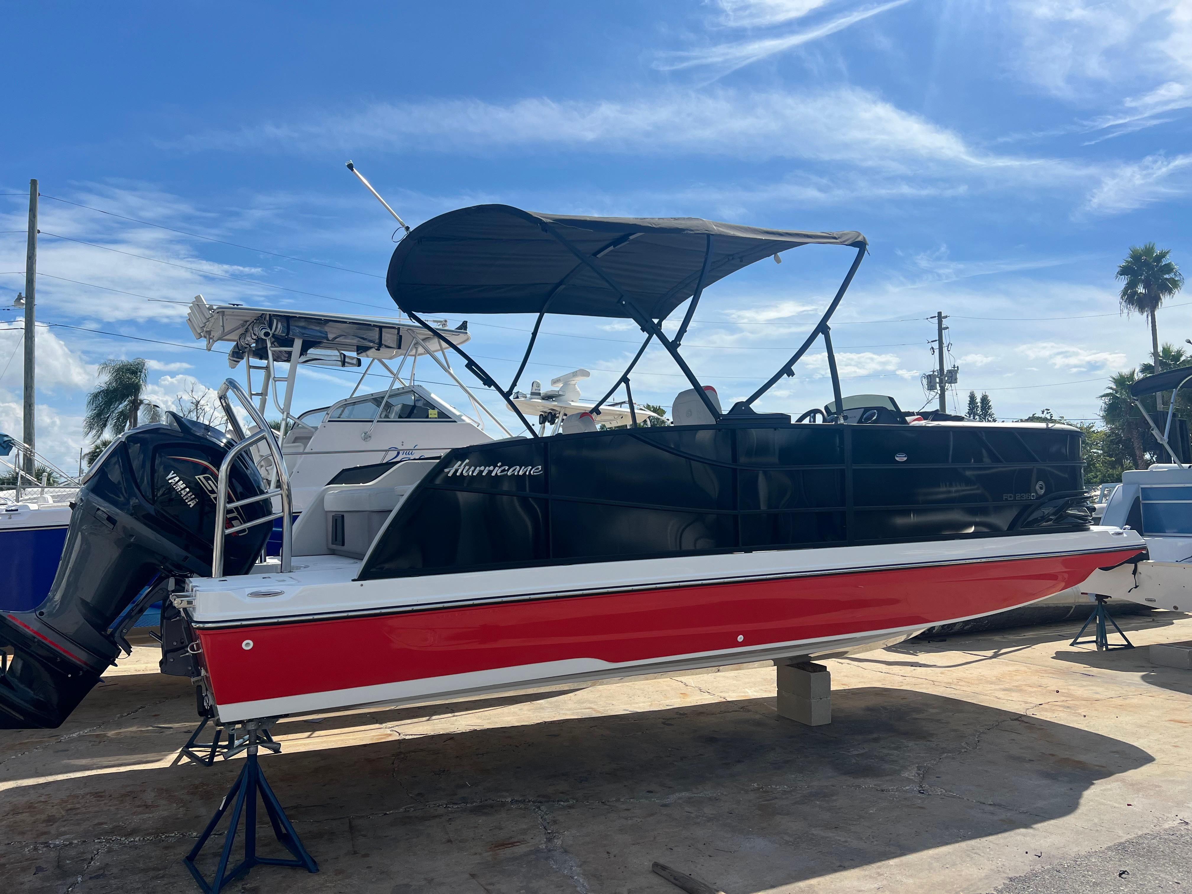 2025 Hurricane FunDeck 2360 SFL OB