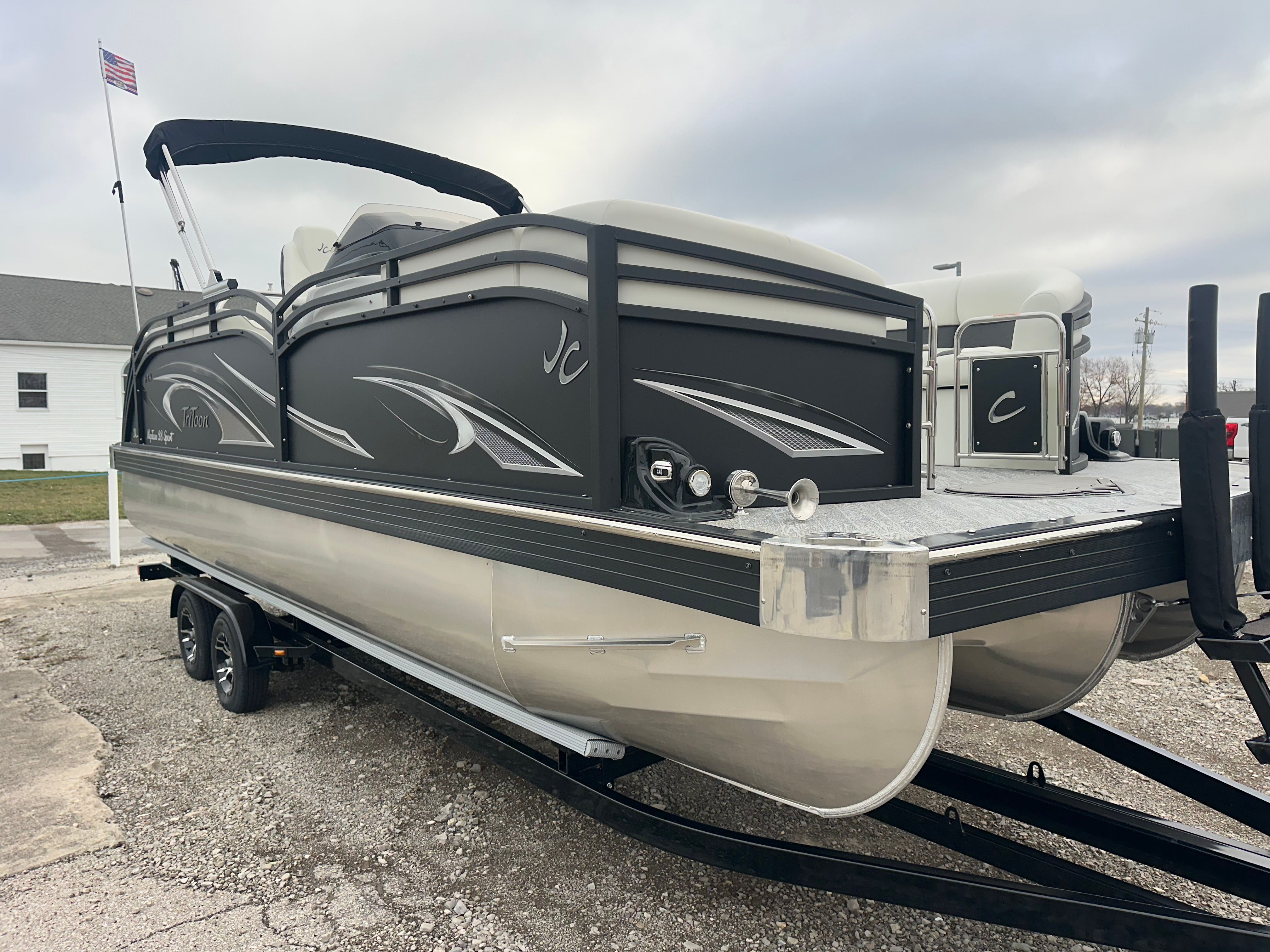 2025 JC NEPTOON 23TT SPORT - Image 3