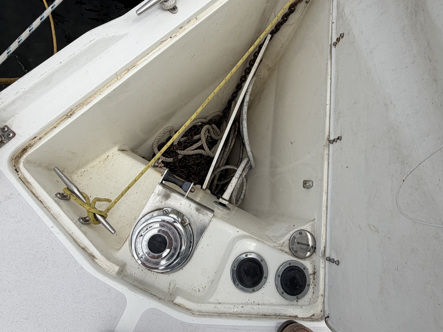 2004 Catalina Catalina 350 - Image 12