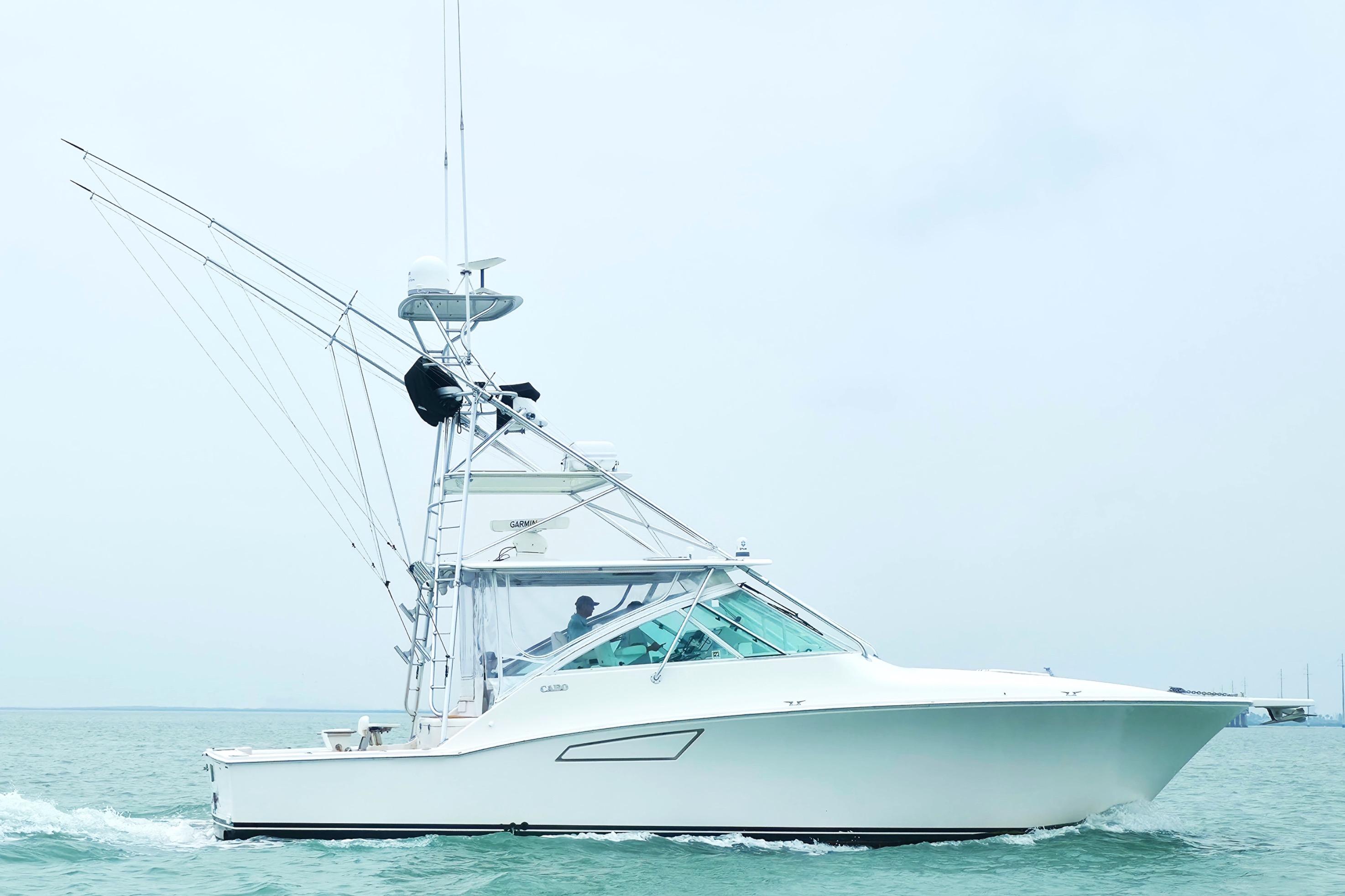 2004 Cabo 40 Hardtop Express