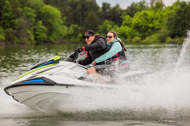 2026 Yamaha WaveRunner VX DLX WHWH AUD VX1050D-CB 26 - 2