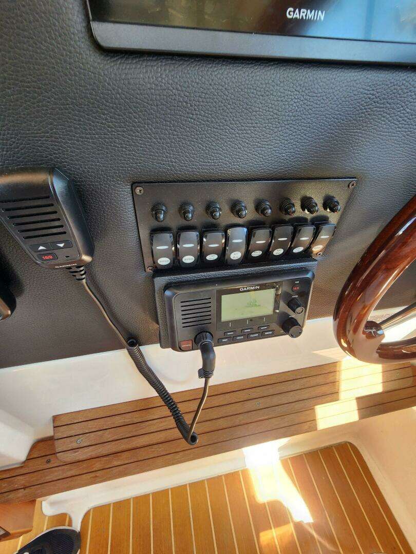 2020 Cutwater C-32 CB - Image 11