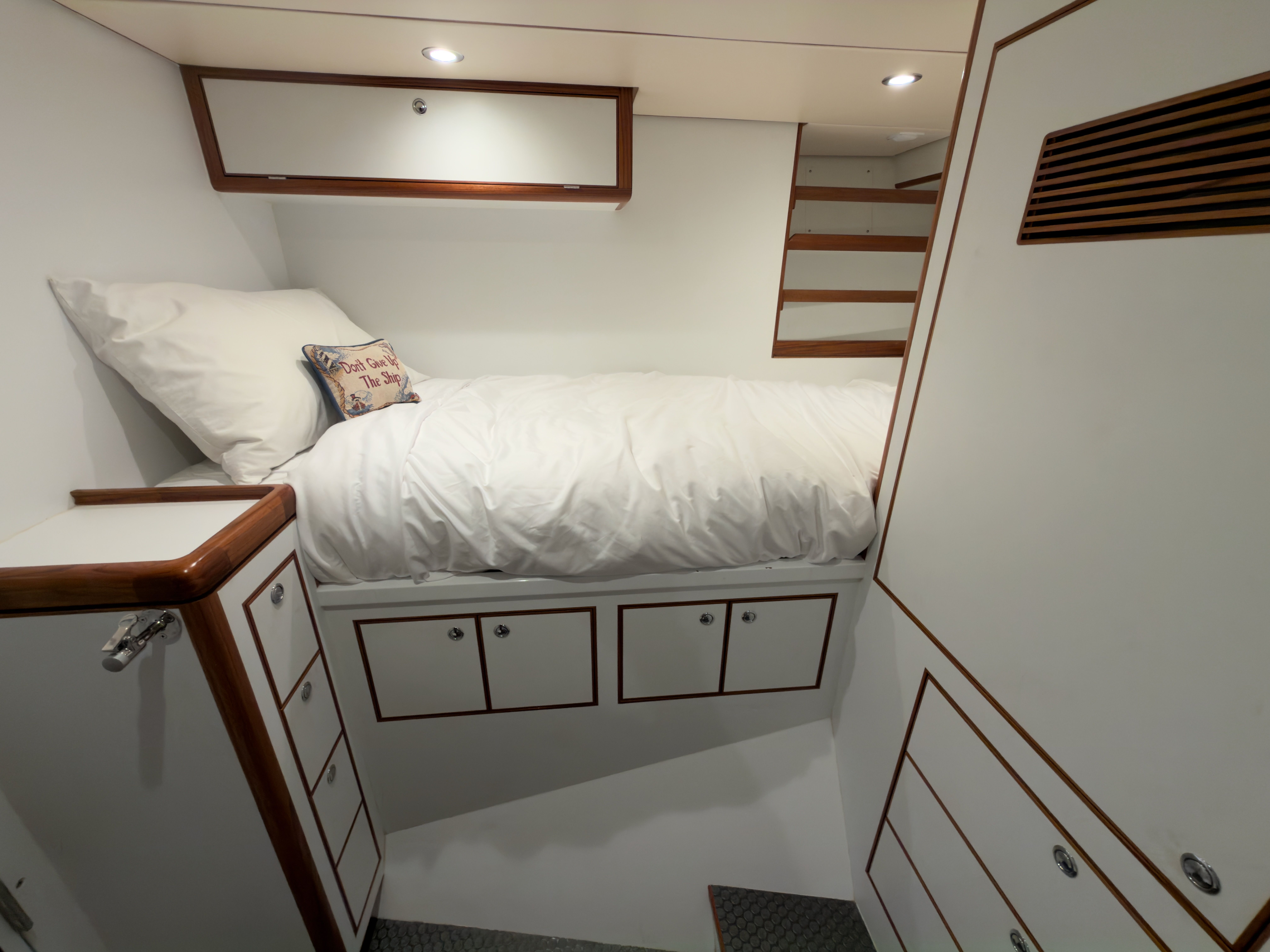 2022 Nordhavn 60 - 39