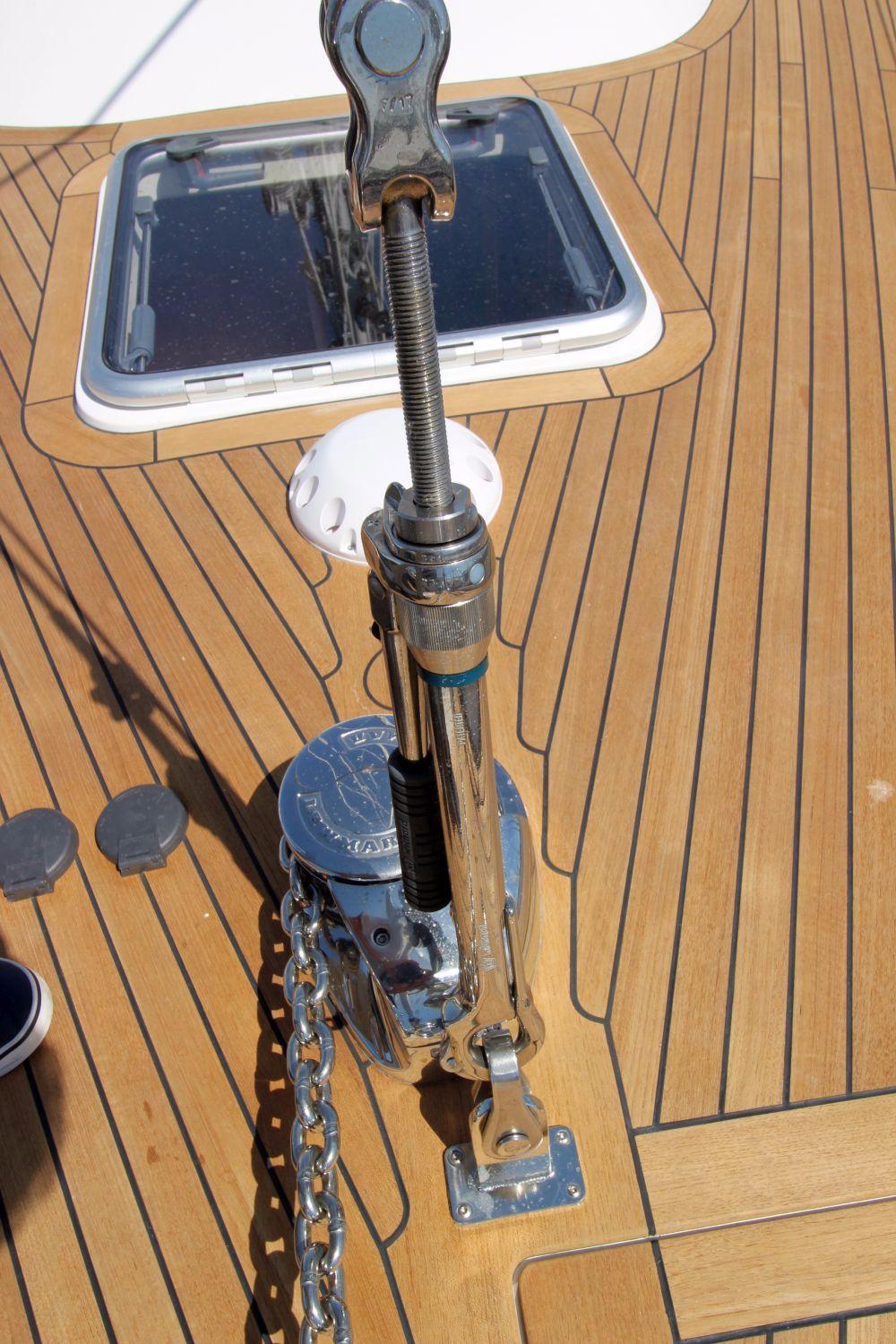 Deck of Hallberg-Rassy 48 MkII with windlass, 2018.