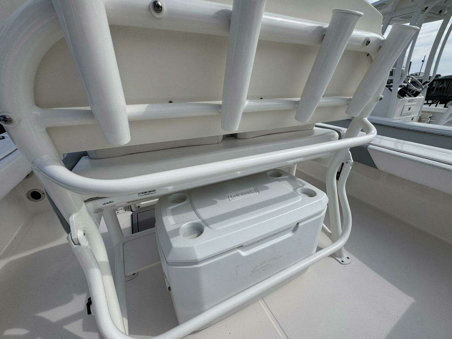 2021 Robalo 246 Cayman - Image 38