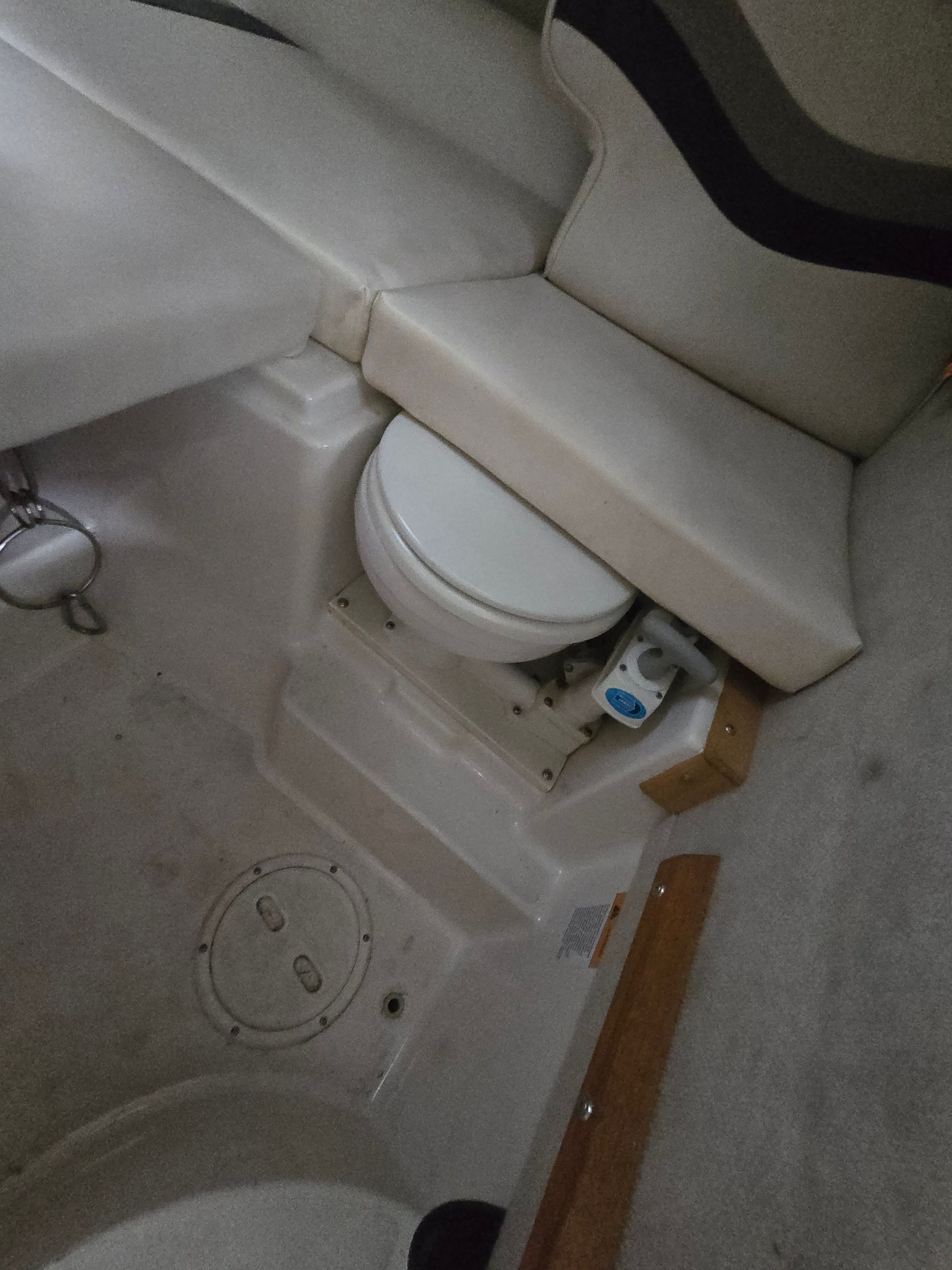 2001 Seaswirl Striper 2301 - 17