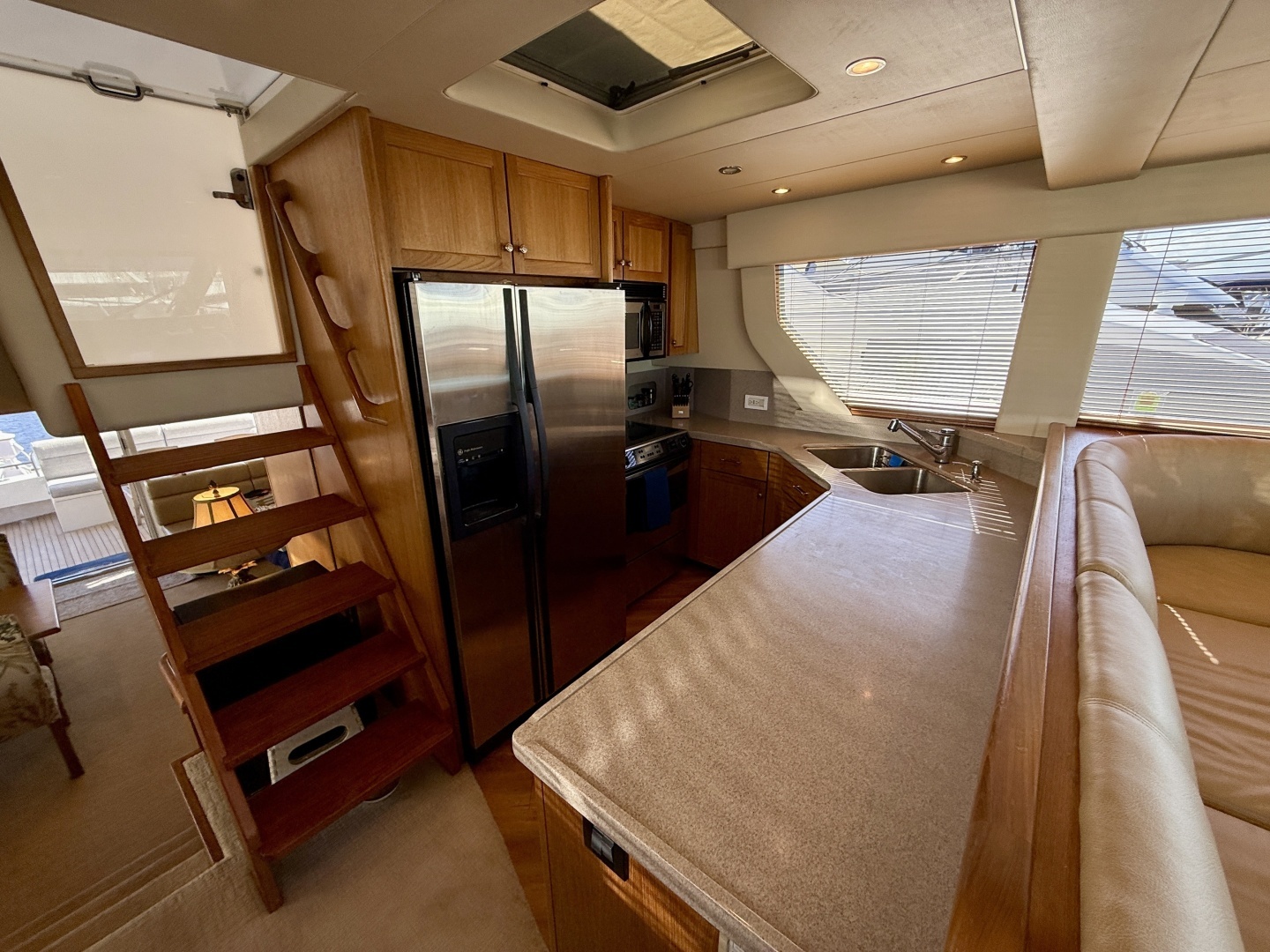 2001 Pacific Mariner — - Image 3