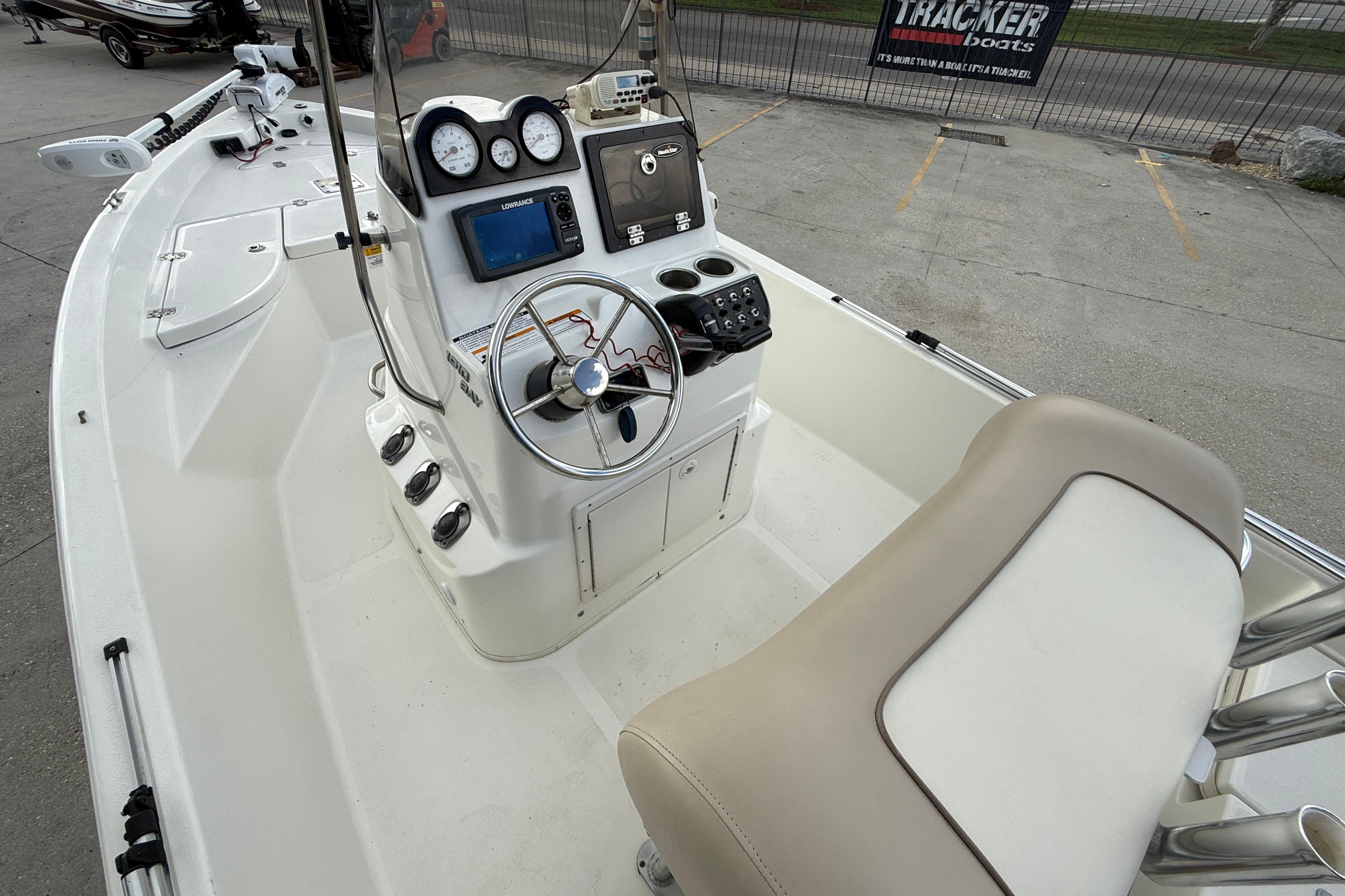 2017 NauticStar 1910 NauticBay boat interior with steering console and seating.