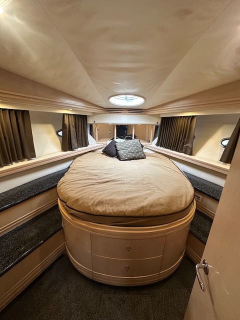 1999 Carver 53 Voyager - 5