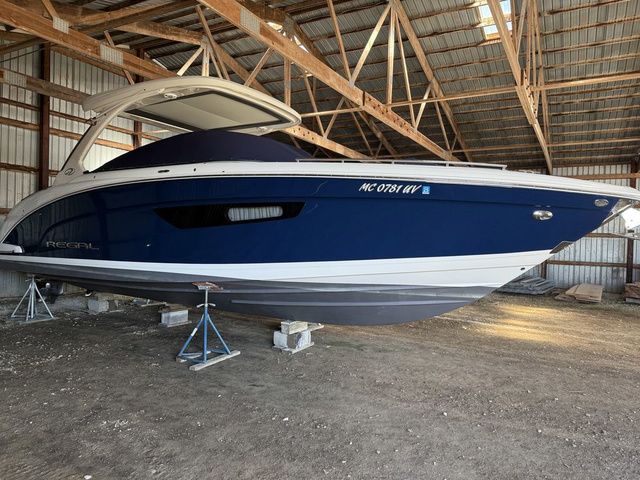 2023 Regal 3300 - 7