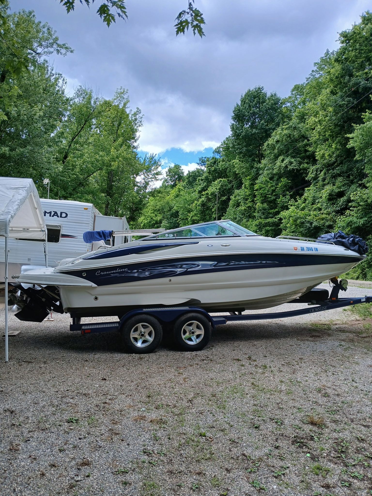 2005 Crownline 220 EX