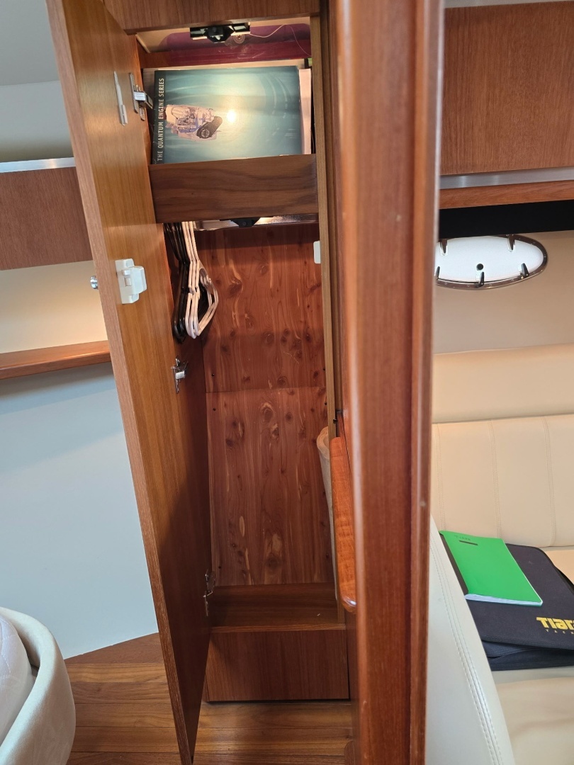 2006 Tiara Yachts 3600 Open - Image 24