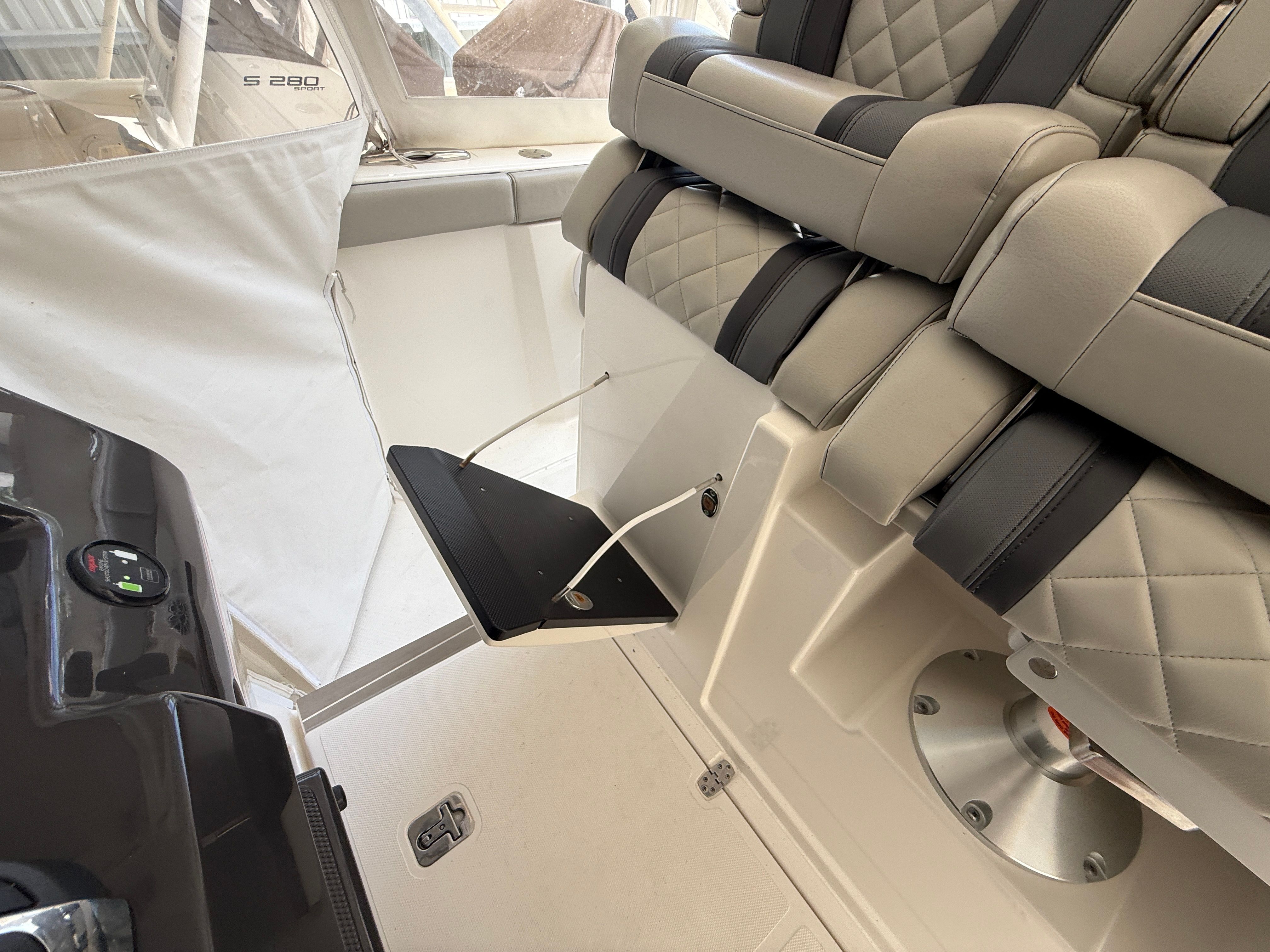 2023 PURSUIT 358 S - Image 26