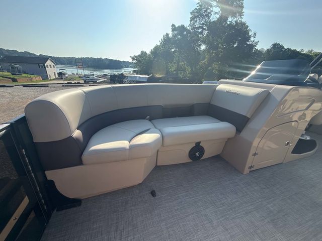 2026 Bentley Pontoons Legacy 223 Navigator - 12