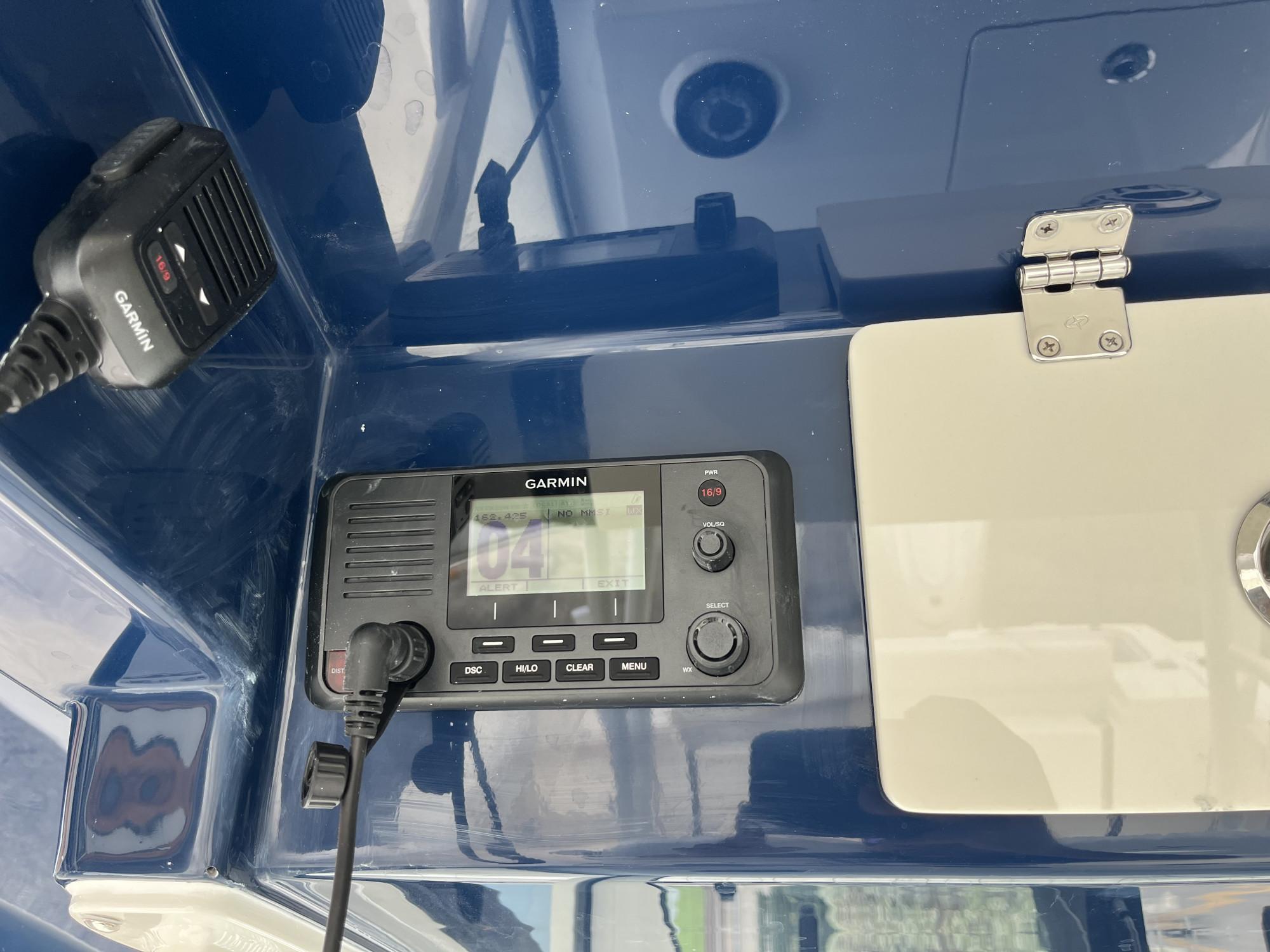 2025 Cobia 320 Center Console - 15