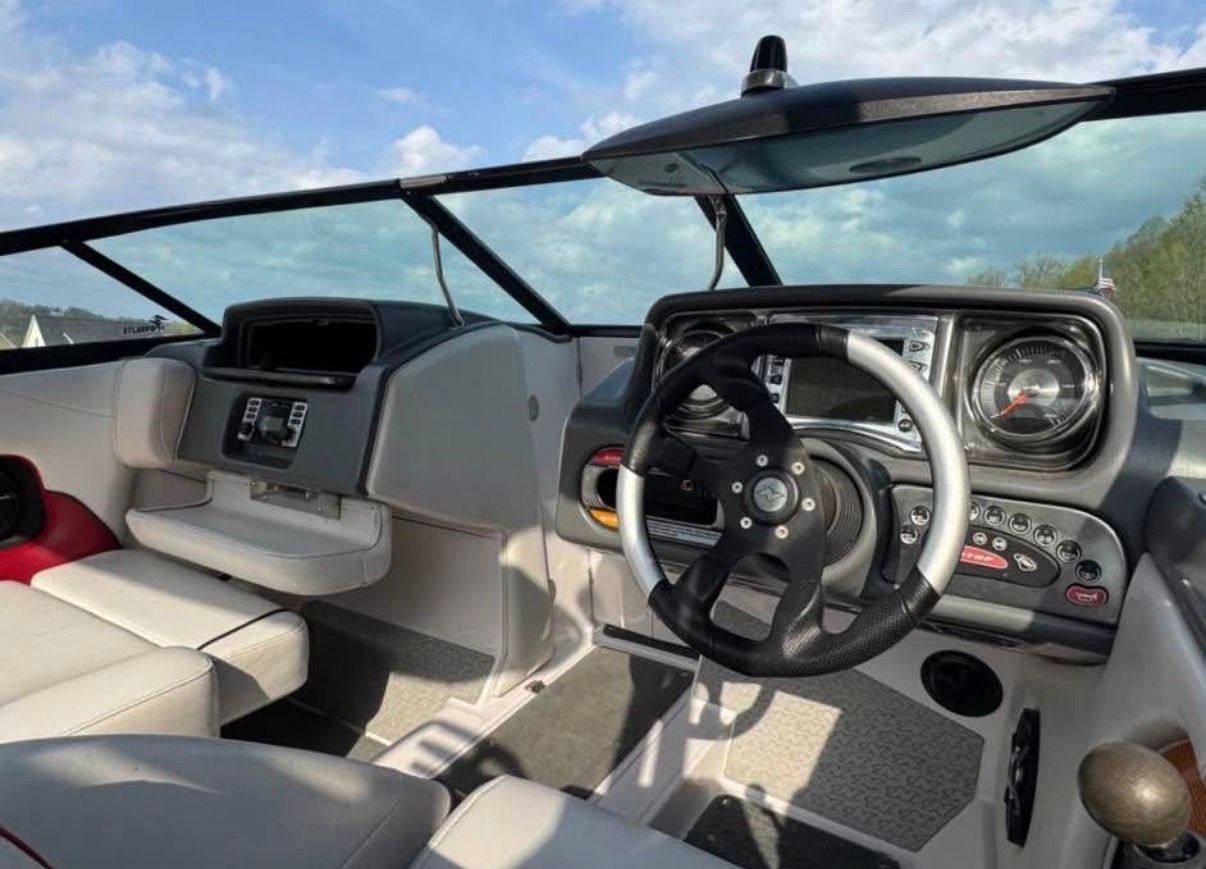 2010 Nautique CORRECT CRAFT 226 - 6