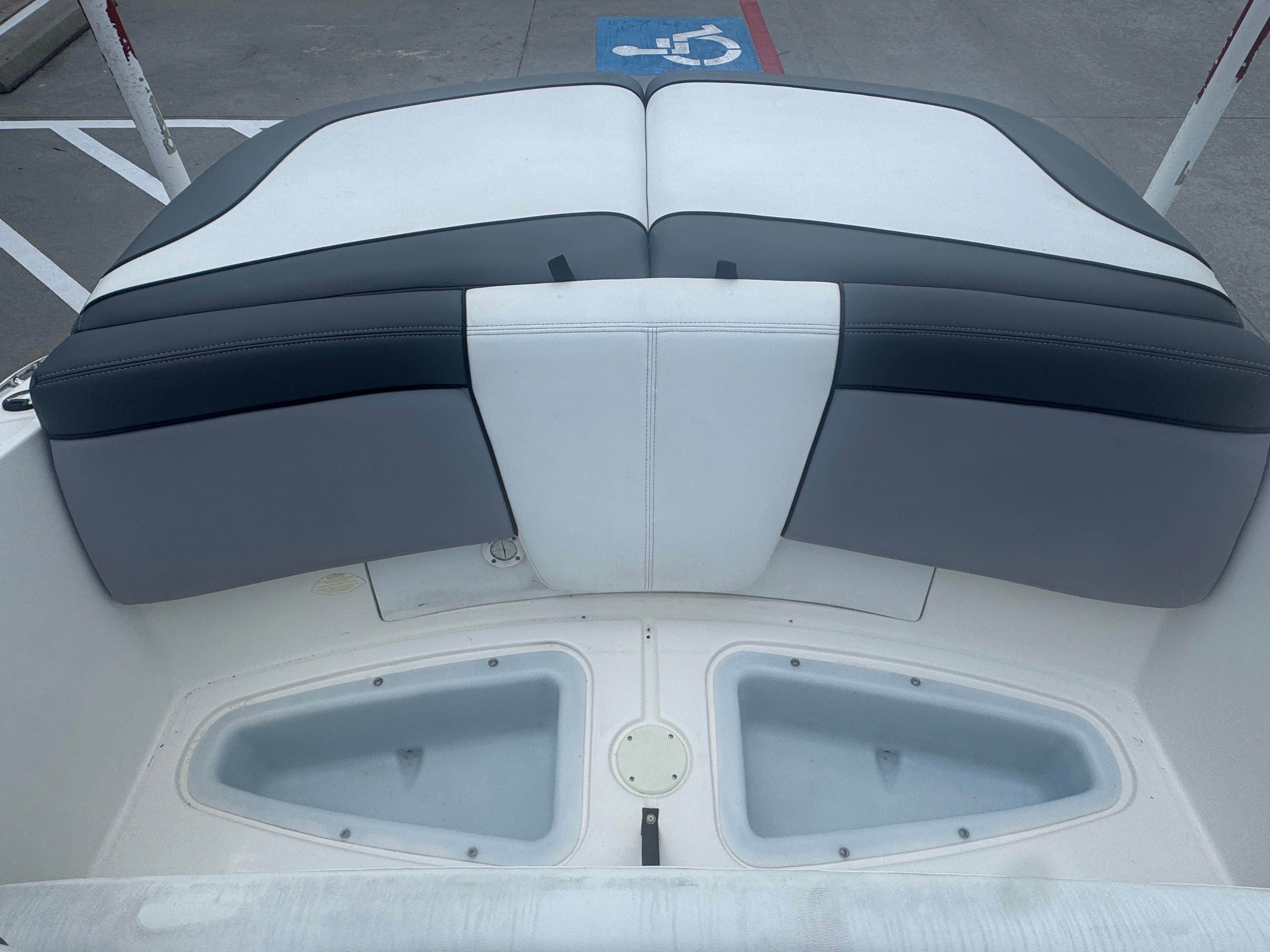 2011 Sea Ray 185 Sport - 23