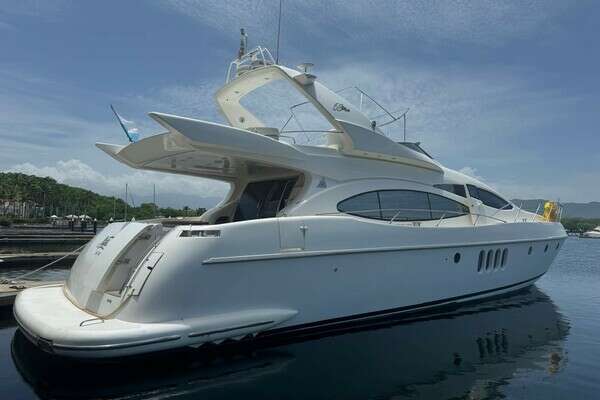 2001 Azimut 68 Plus