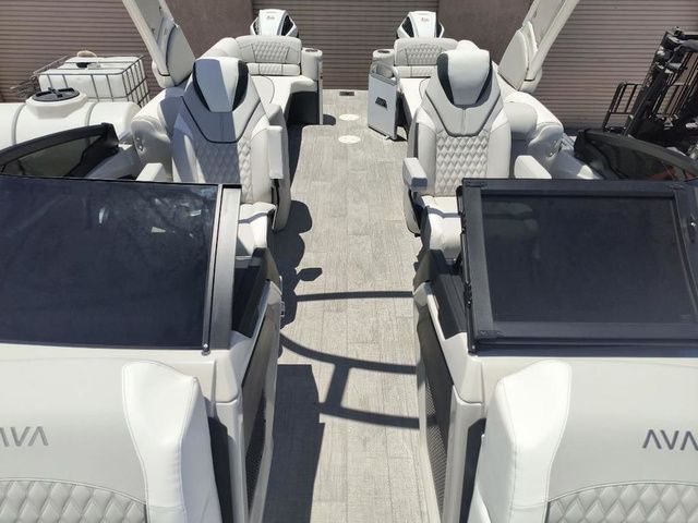 2026 Avalon Catalina Quad Lounger Windshield 27 FT - 17
