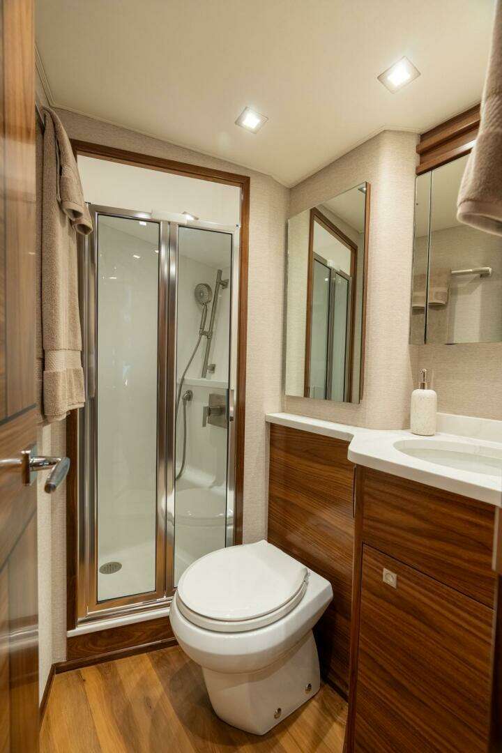 2026 Viking 68 Convertible - Image 12