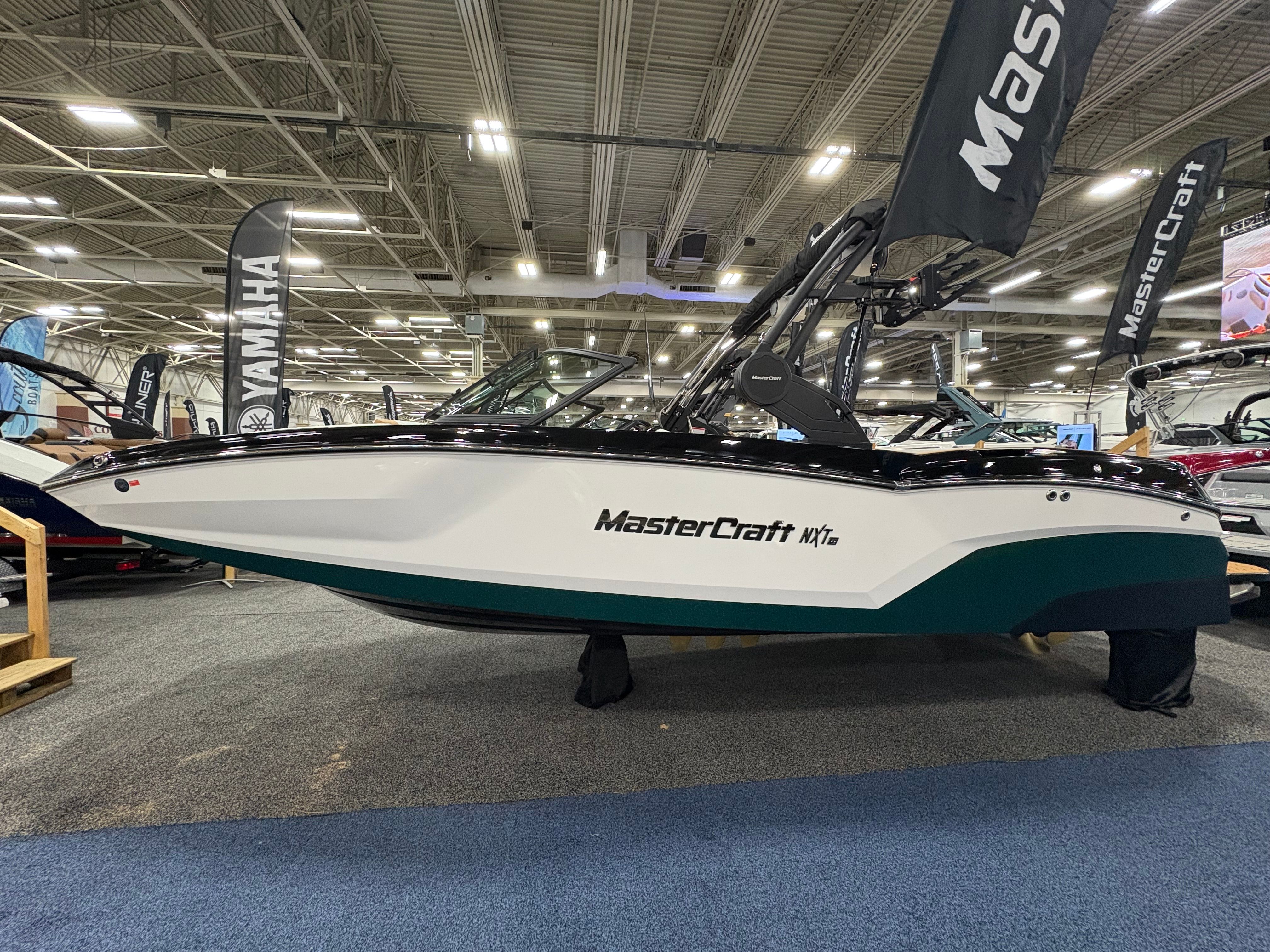2026 MasterCraft NXT22