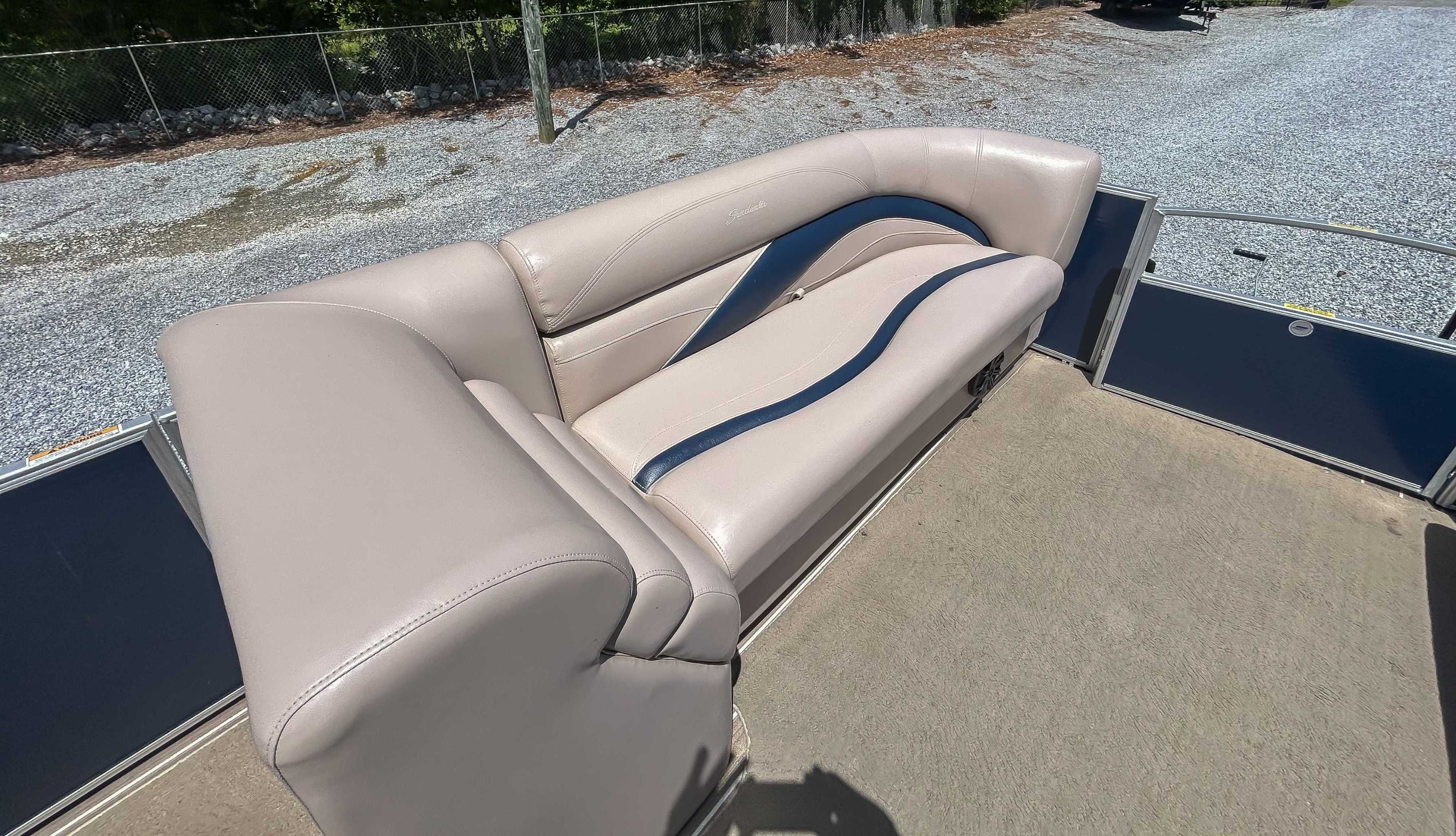 Seating area of a 2014 Sweetwater 200 Premium Edition pontoon boat.