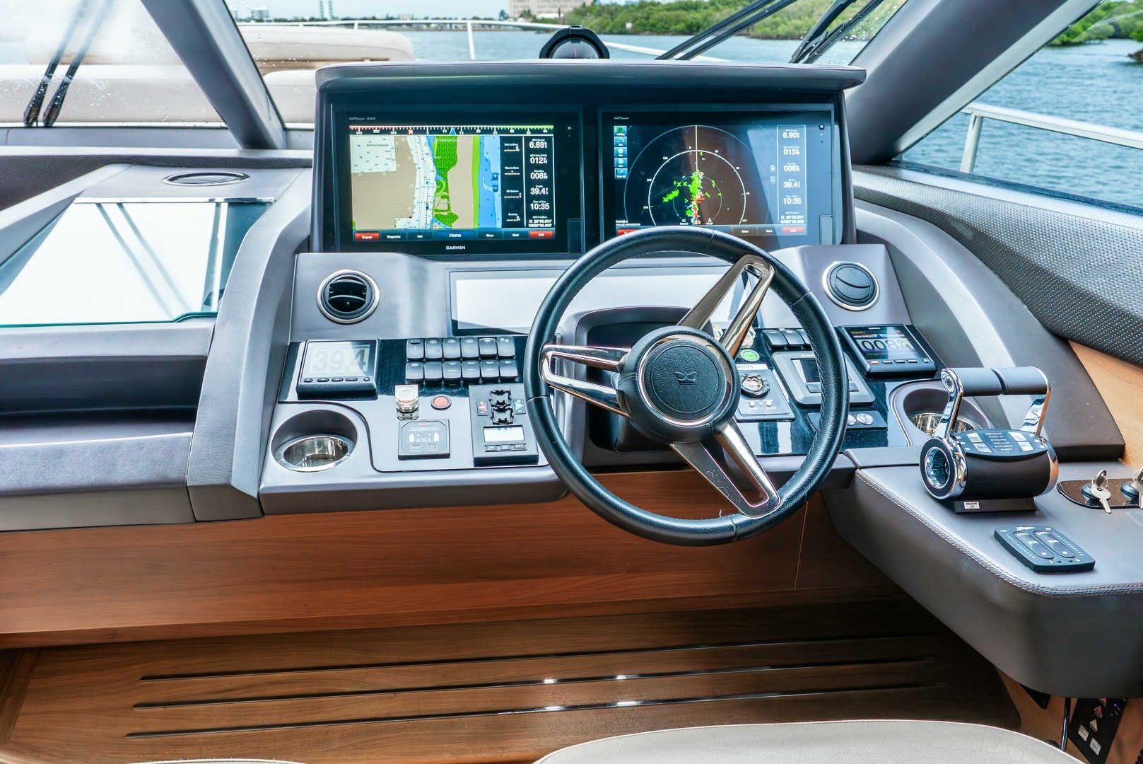 2018 Princess Yachts — - Image 37