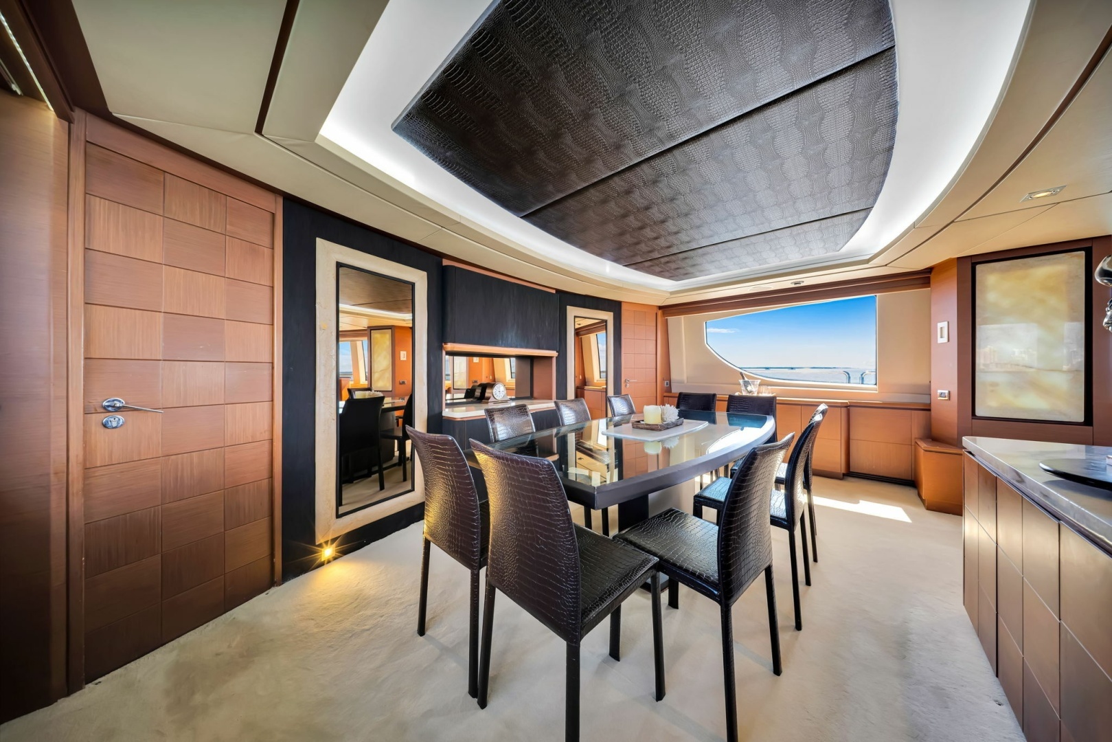 2005 Azimut 105 - Image 68