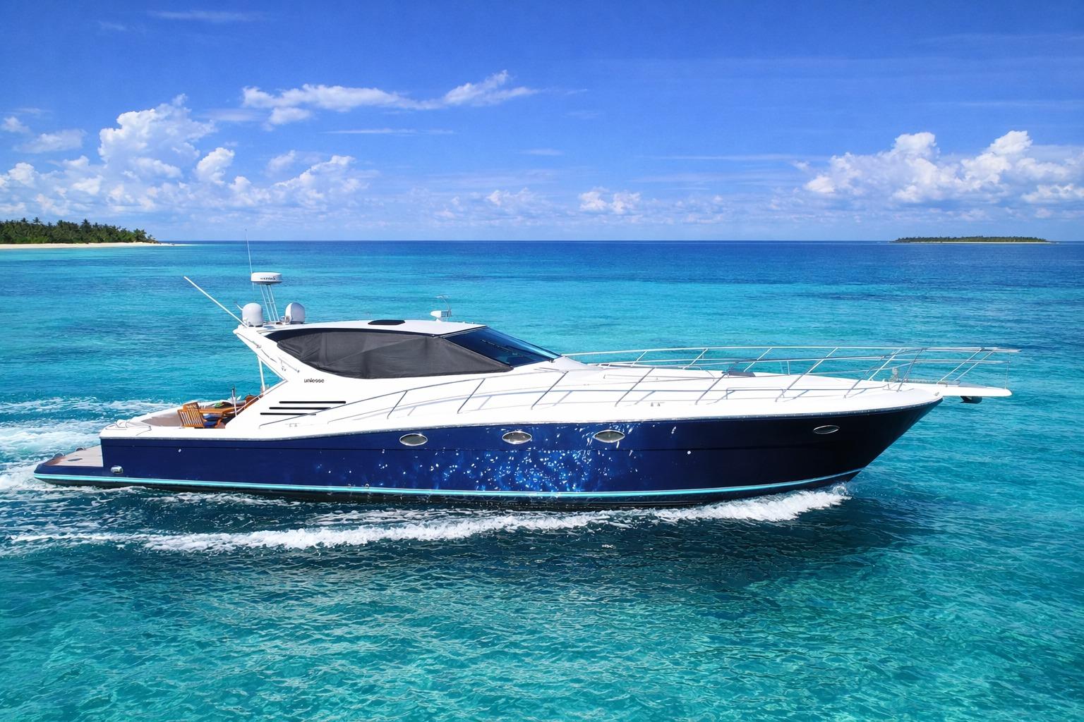 1999 Uniesse 57 Open