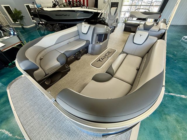 2025 Tahoe LTZ - 23 FT Cruise Rear Bench - 16